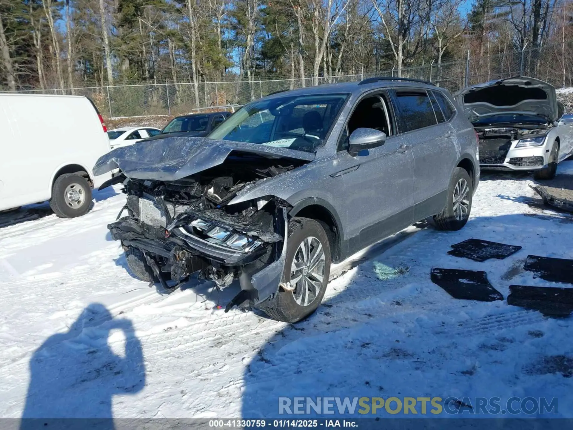 2 Фотография поврежденного автомобиля 3VVFB7AX0RM185378 VOLKSWAGEN TIGUAN 2024