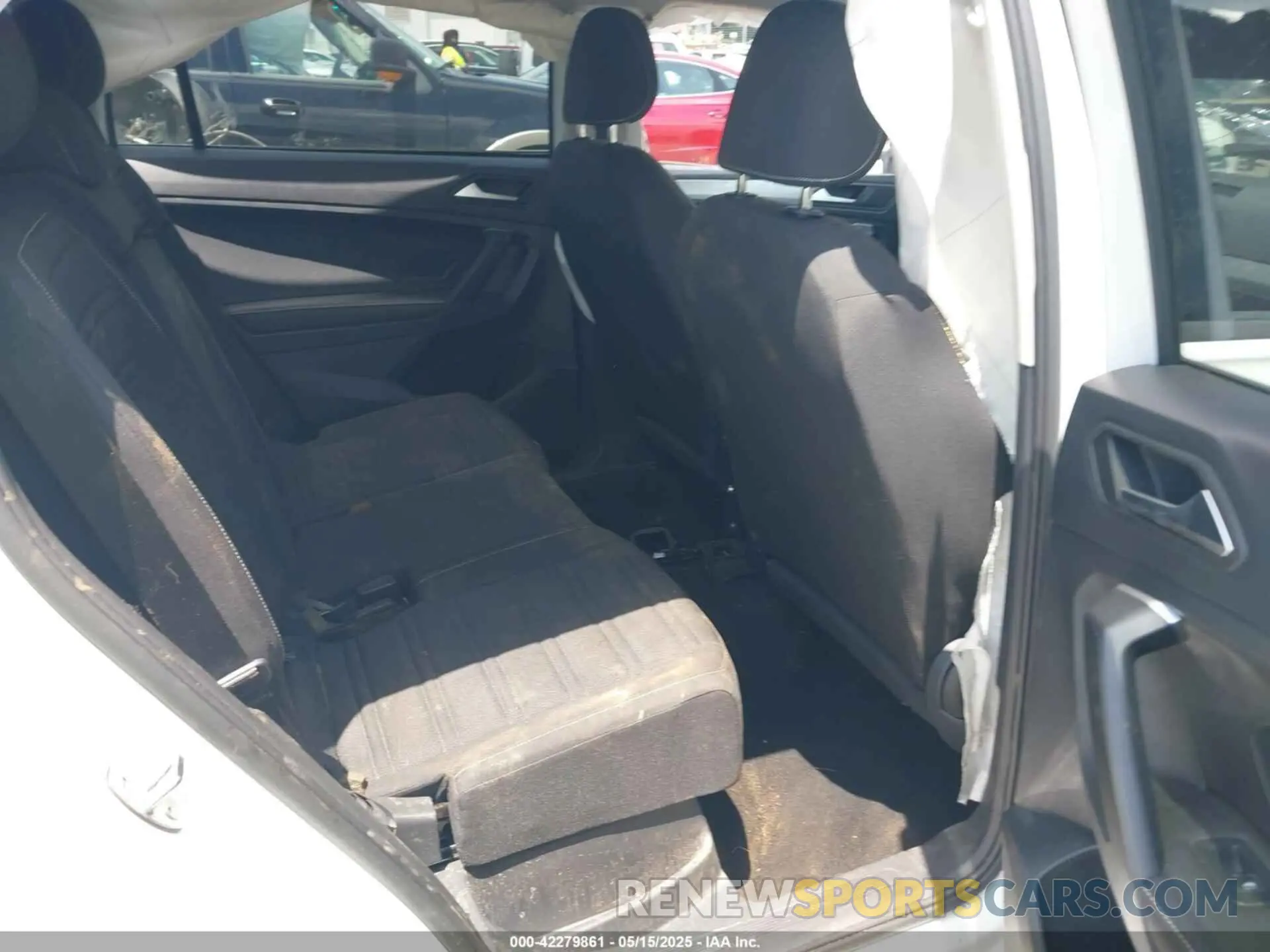8 Photograph of a damaged car 3VVFB7AX7RM030830 VOLKSWAGEN TIGUAN 2024