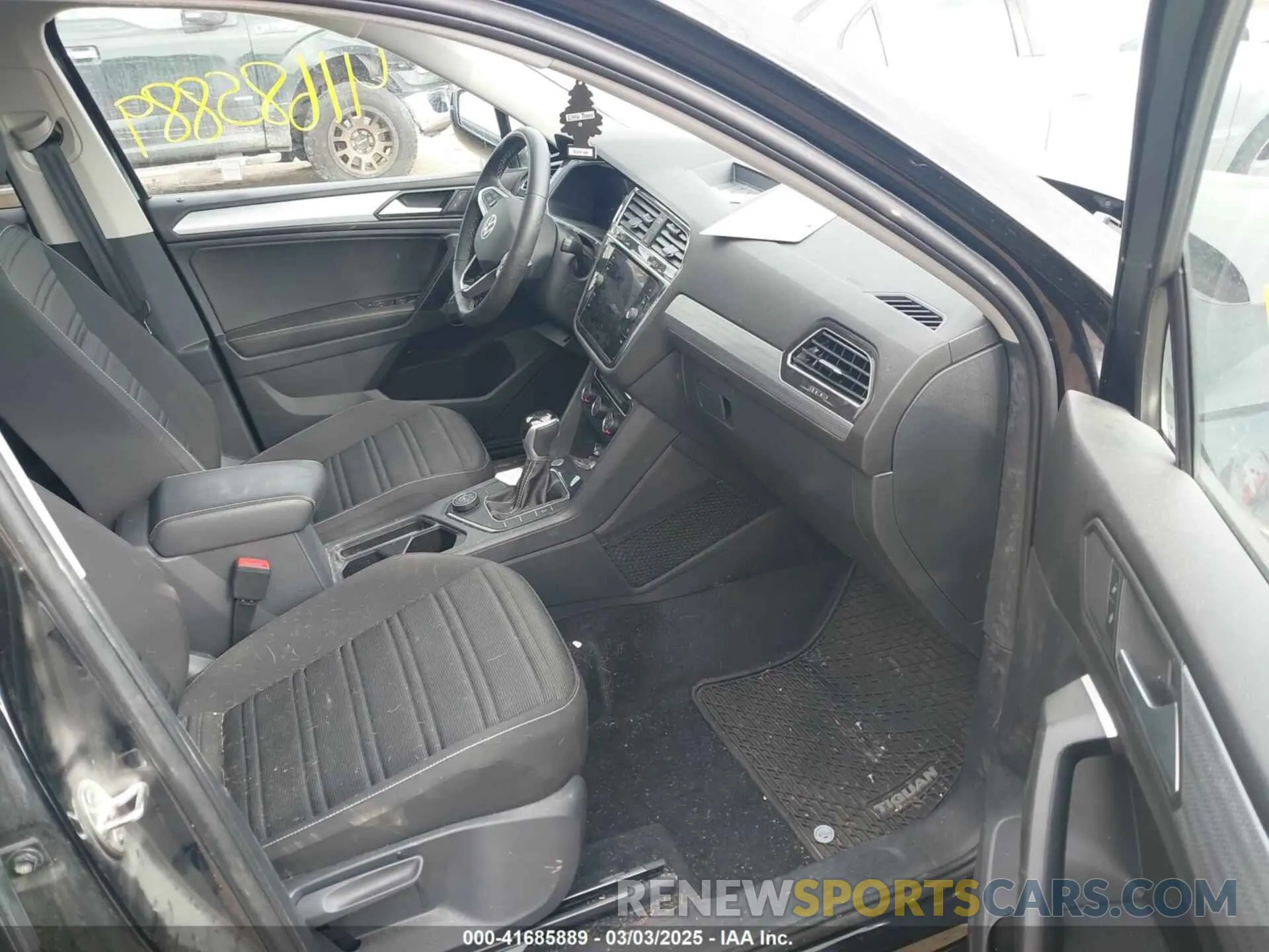 5 Photograph of a damaged car 3VVFB7AX7RM111990 VOLKSWAGEN TIGUAN 2024
