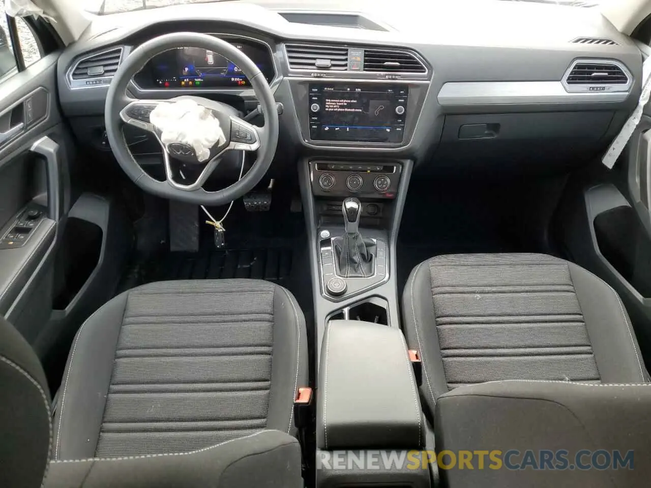 8 Фотография поврежденного автомобиля 3VVFB7AX9RM114972 VOLKSWAGEN TIGUAN 2024