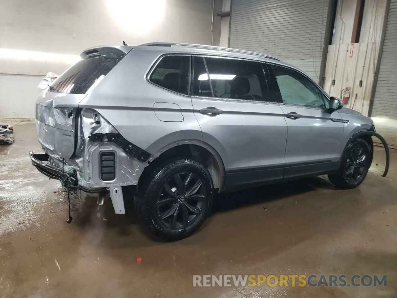 3 Photograph of a damaged car 3VVMB7AX2RM184367 VOLKSWAGEN TIGUAN 2024