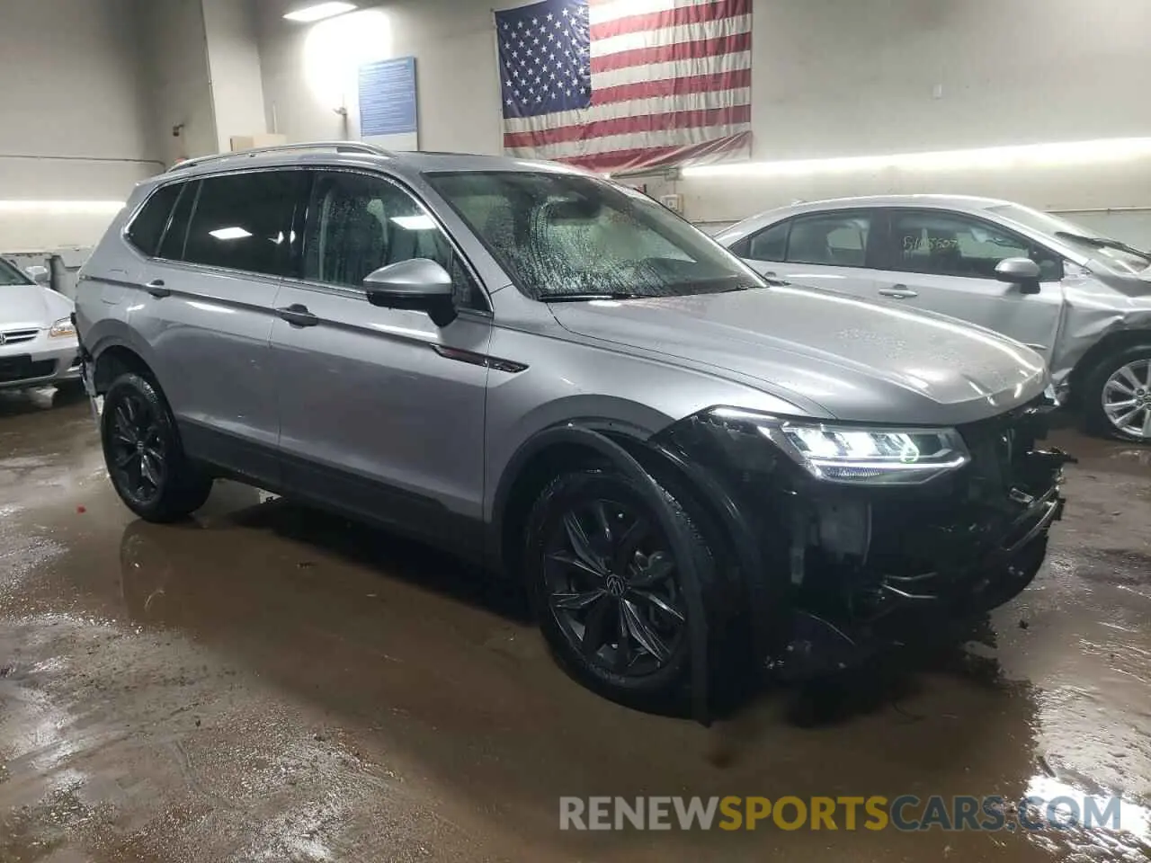 4 Photograph of a damaged car 3VVMB7AX2RM184367 VOLKSWAGEN TIGUAN 2024