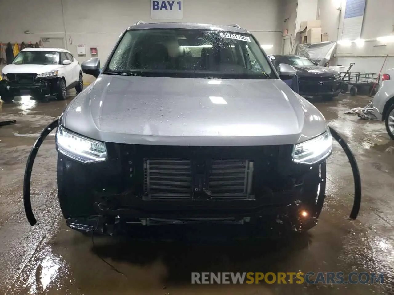 5 Photograph of a damaged car 3VVMB7AX2RM184367 VOLKSWAGEN TIGUAN 2024