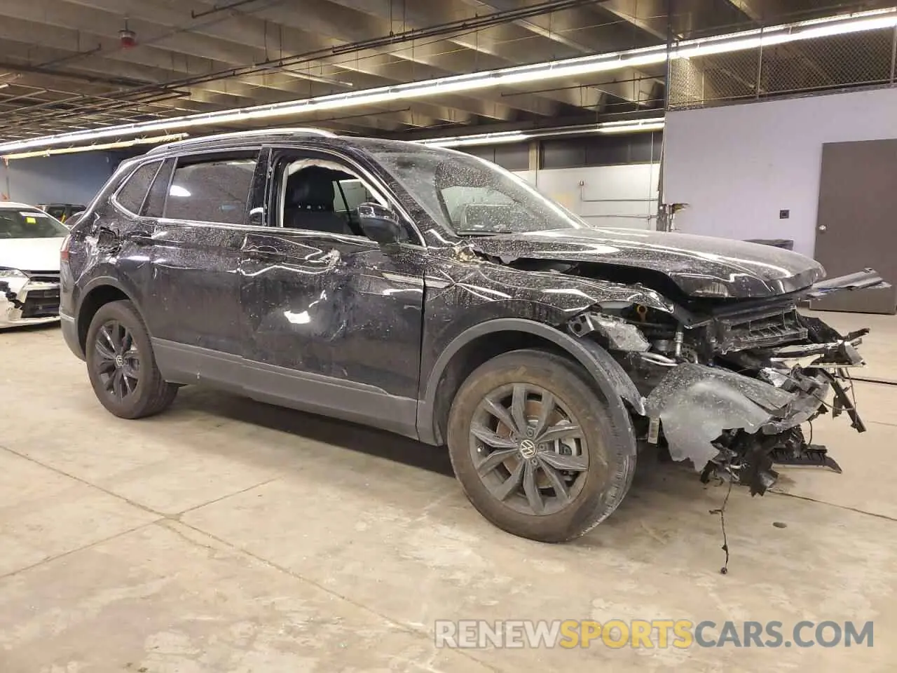 4 Фотография поврежденного автомобиля 3VVMB7AX3RM176245 VOLKSWAGEN TIGUAN 2024