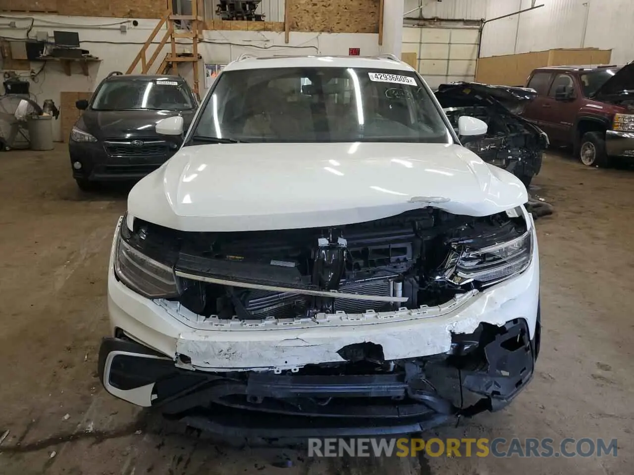 5 Фотография поврежденного автомобиля 3VVMB7AX4RM109850 VOLKSWAGEN TIGUAN 2024