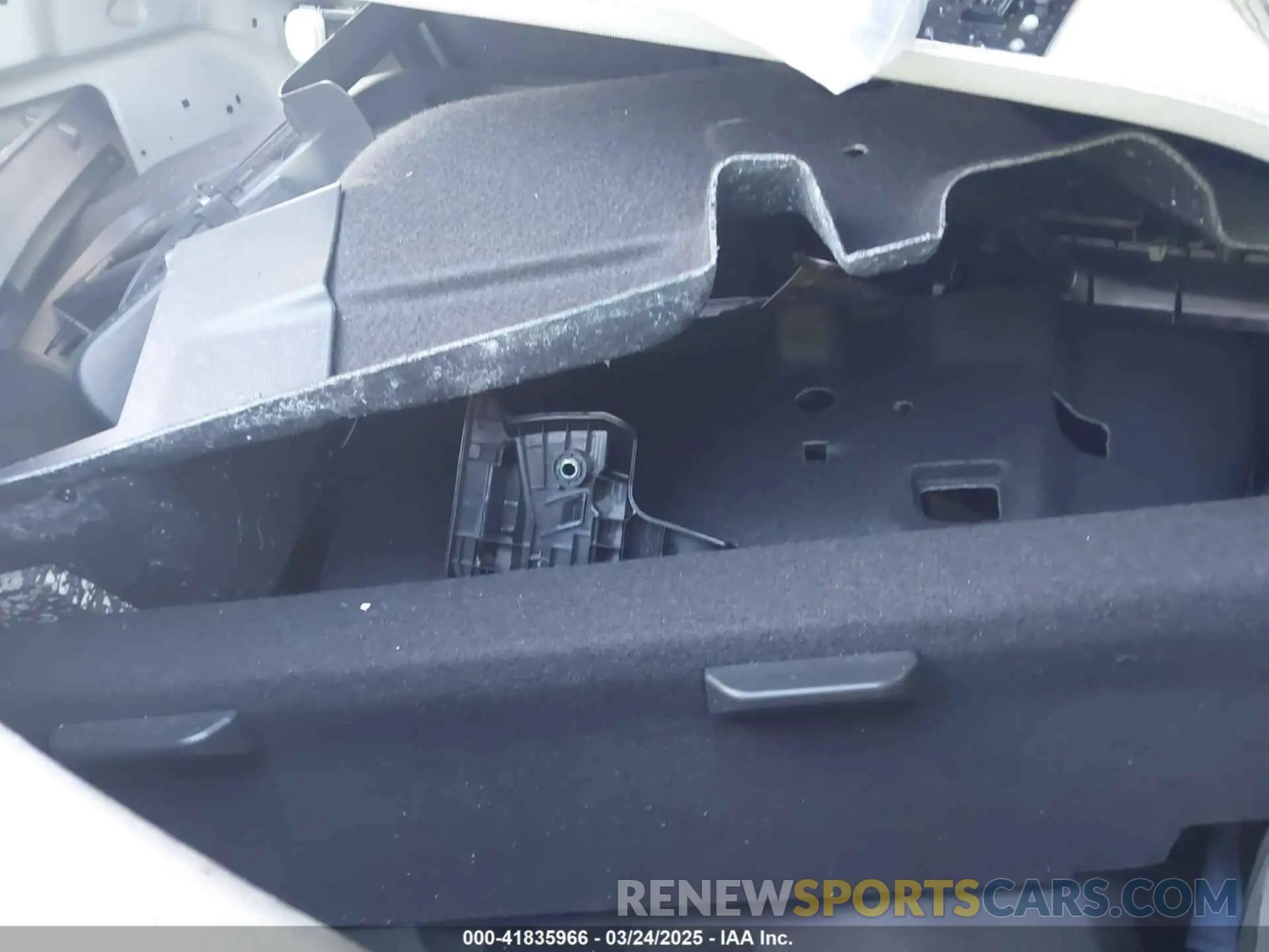 12 Фотография поврежденного автомобиля 3VVMB7AX6RM176241 VOLKSWAGEN TIGUAN 2024