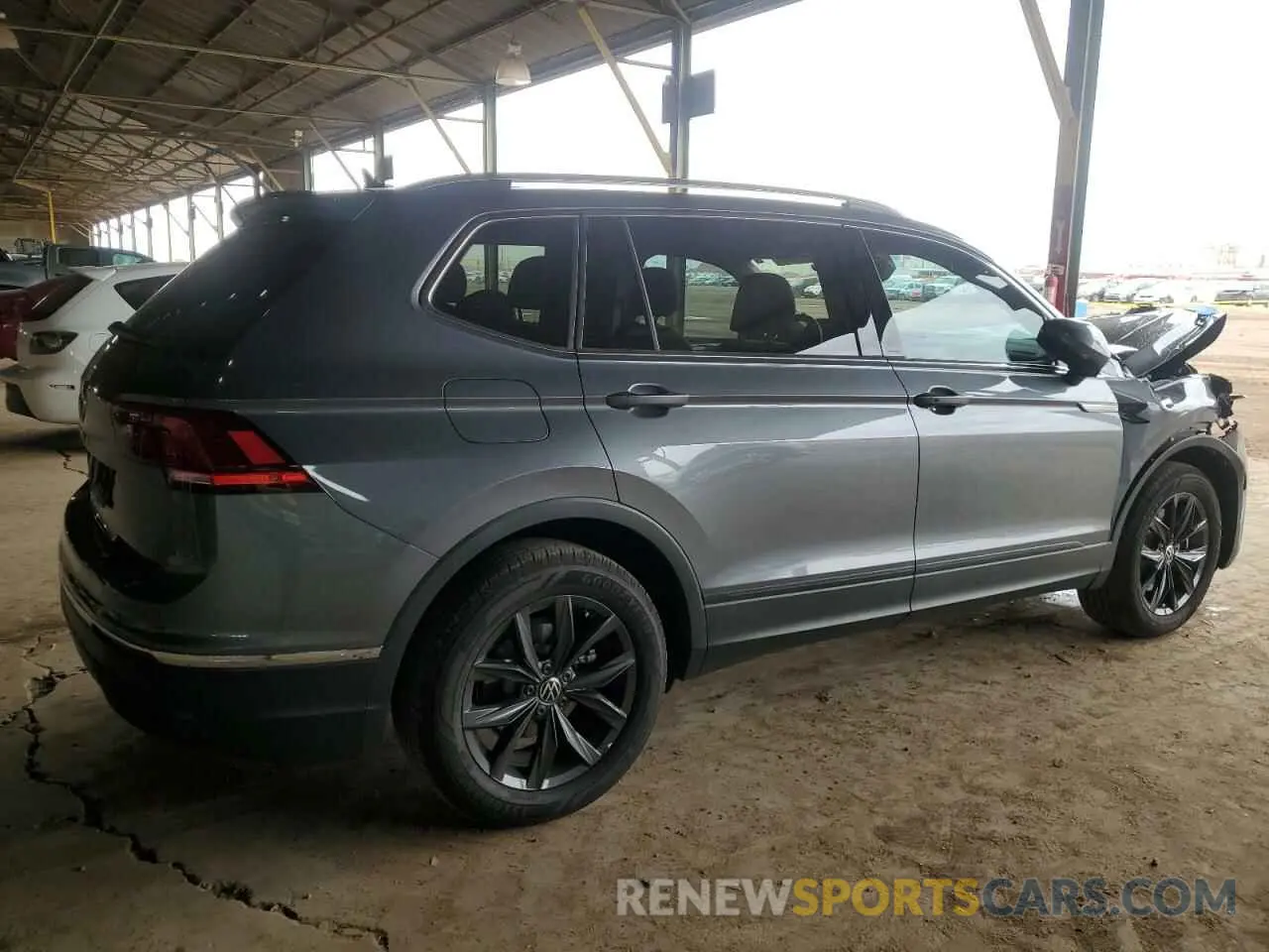 3 Фотография поврежденного автомобиля 3VVNB7AX3RM114137 VOLKSWAGEN TIGUAN 2024