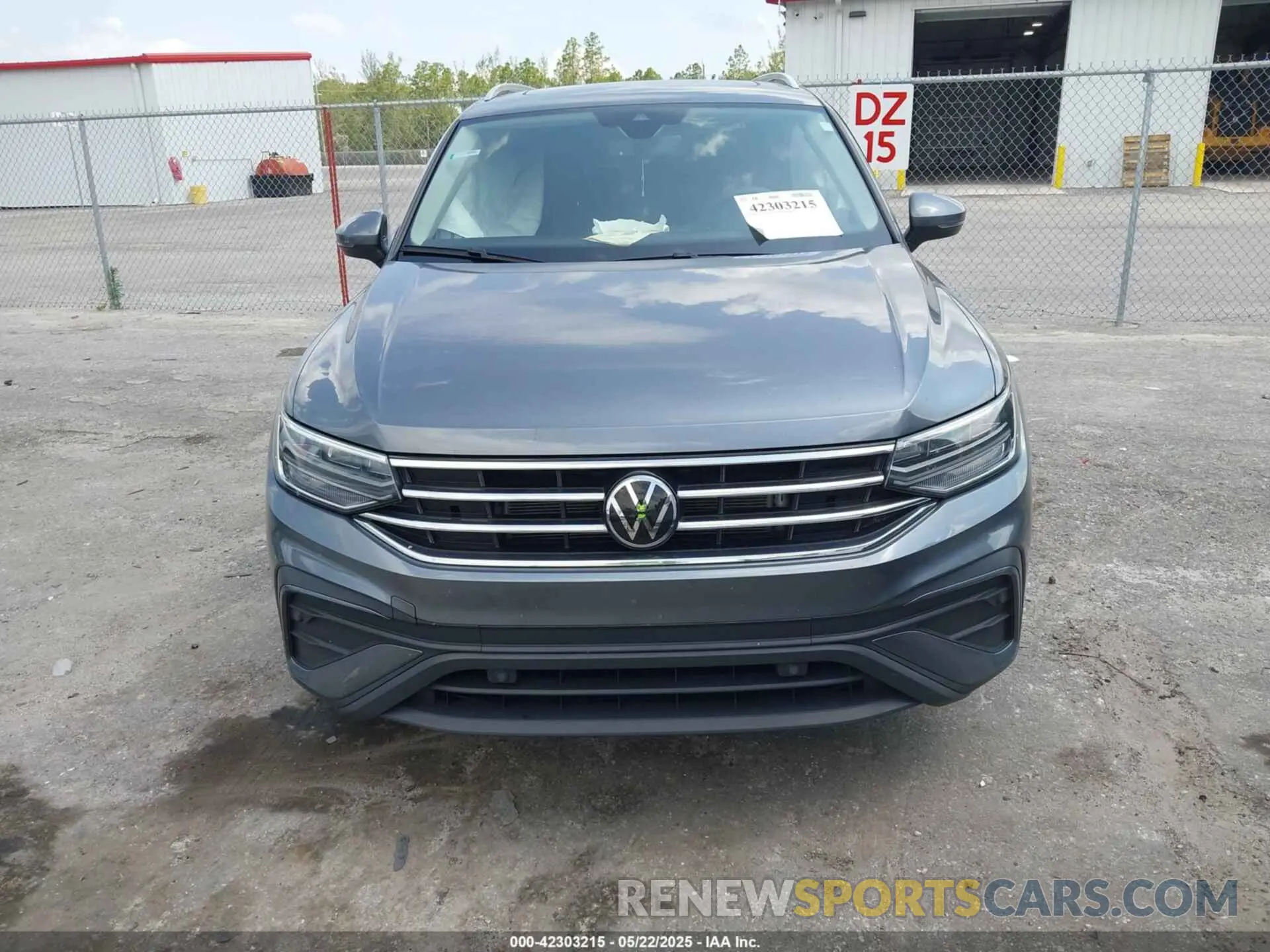 12 Photograph of a damaged car 3VVNB7AX4RM138429 VOLKSWAGEN TIGUAN 2024