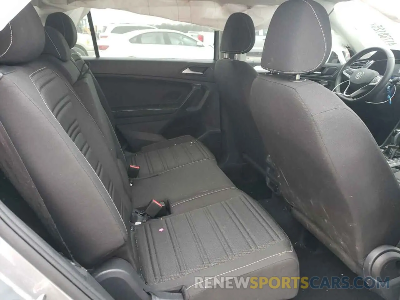 12 Photograph of a damaged car 3VVRB7AX0RM153124 VOLKSWAGEN TIGUAN 2024