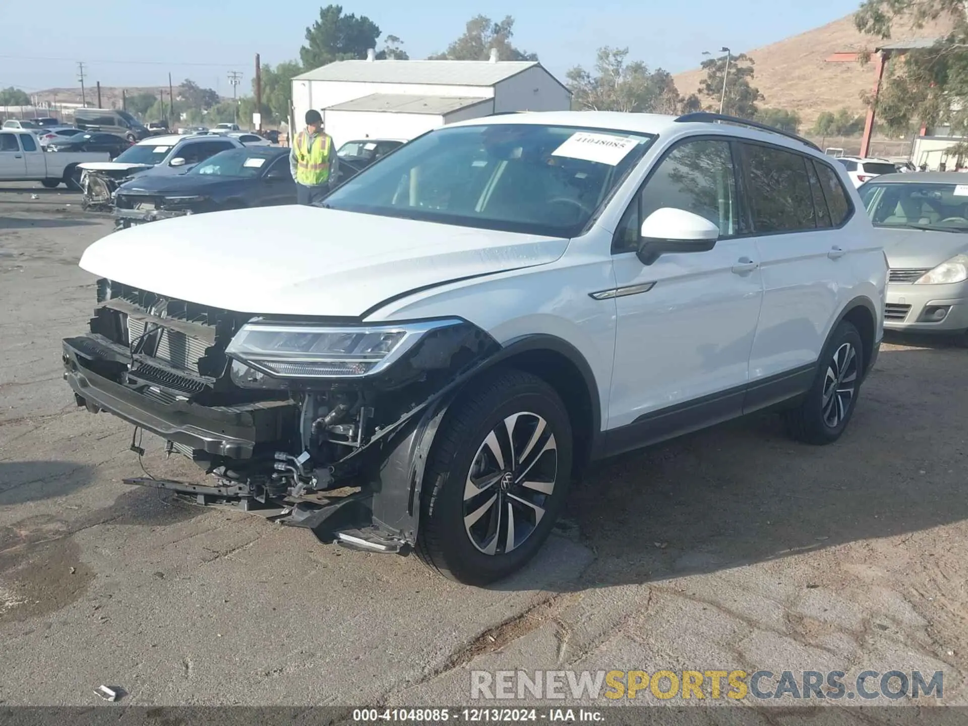 2 Photograph of a damaged car 3VVRB7AX1RM080118 VOLKSWAGEN TIGUAN 2024