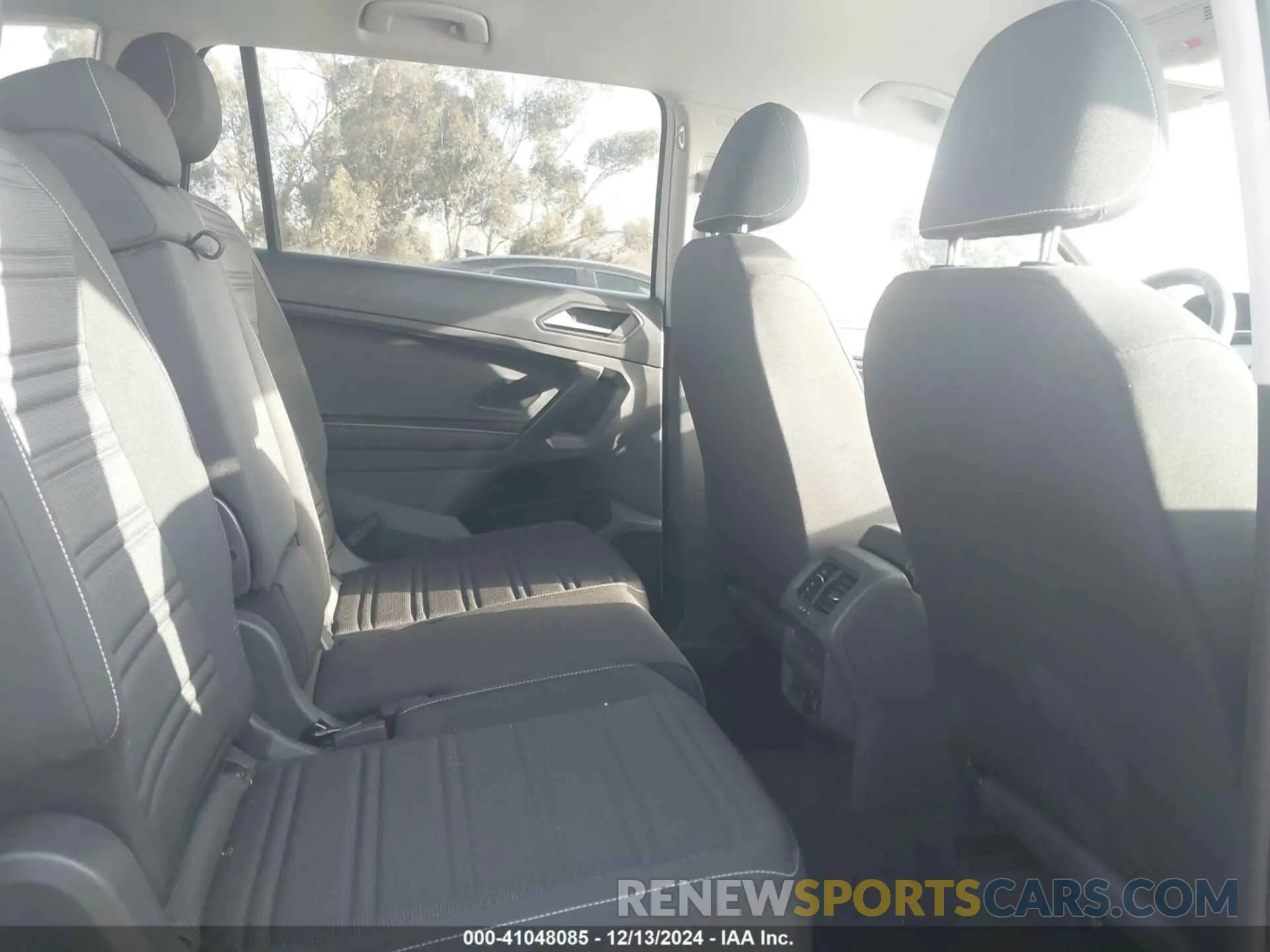 8 Photograph of a damaged car 3VVRB7AX1RM080118 VOLKSWAGEN TIGUAN 2024