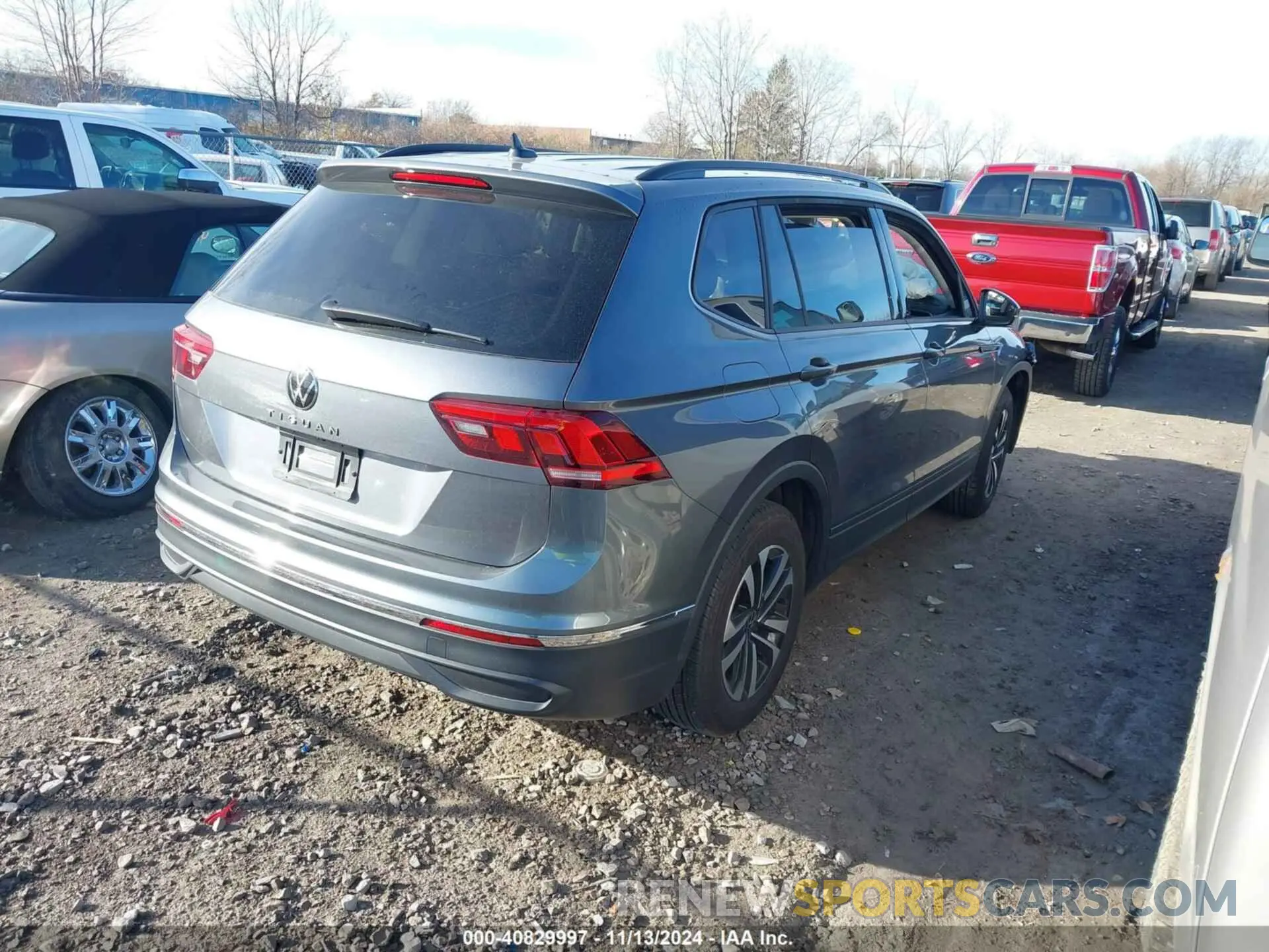 4 Photograph of a damaged car 3VVRB7AX7RM103854 VOLKSWAGEN TIGUAN 2024