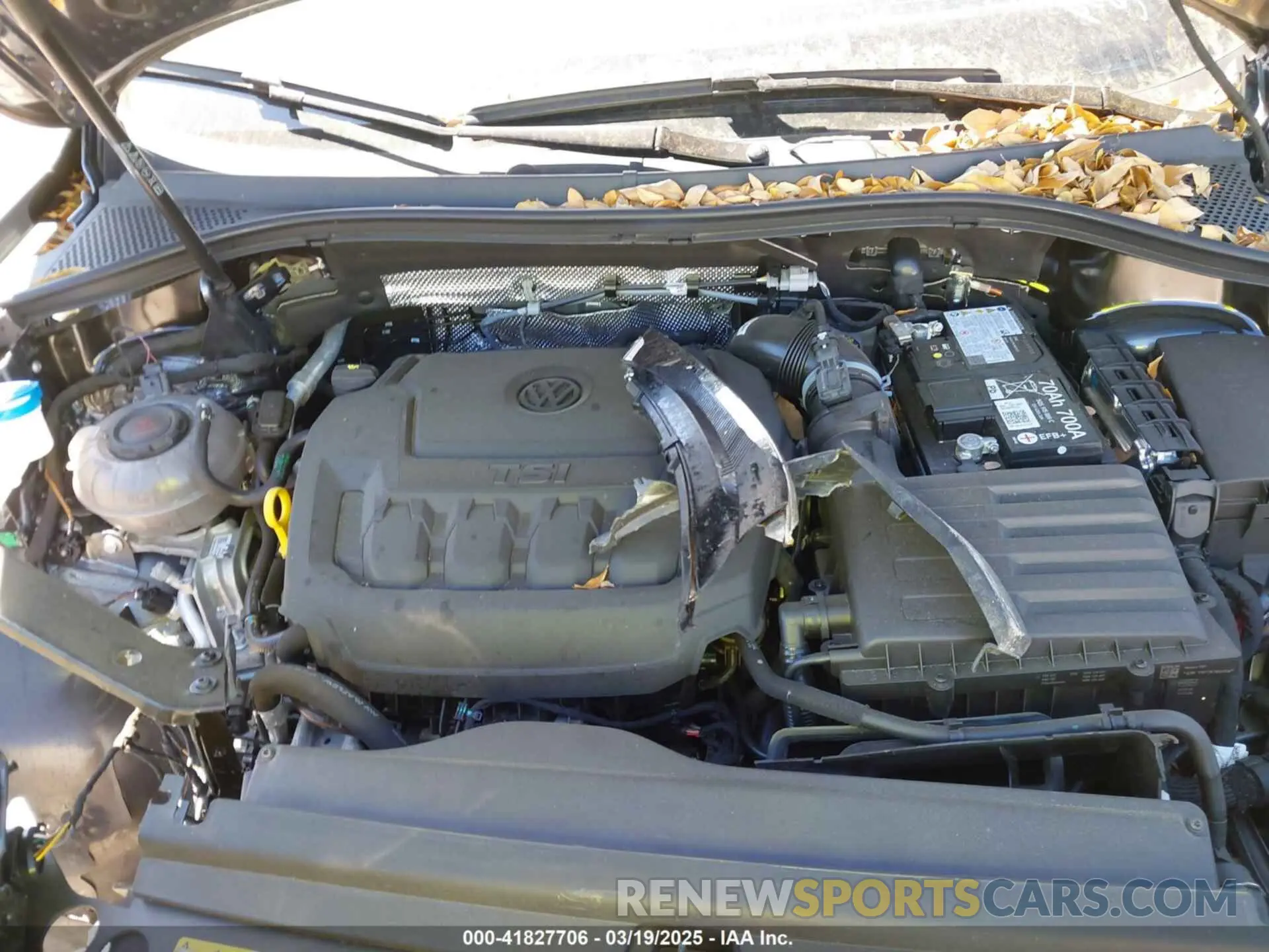 10 Photograph of a damaged car 3VVRB7AX8RM198375 VOLKSWAGEN TIGUAN 2024