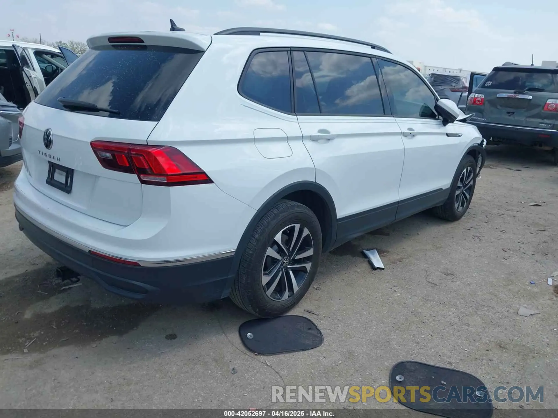 4 Фотография поврежденного автомобиля 3VVRB7AXXRM105923 VOLKSWAGEN TIGUAN 2024