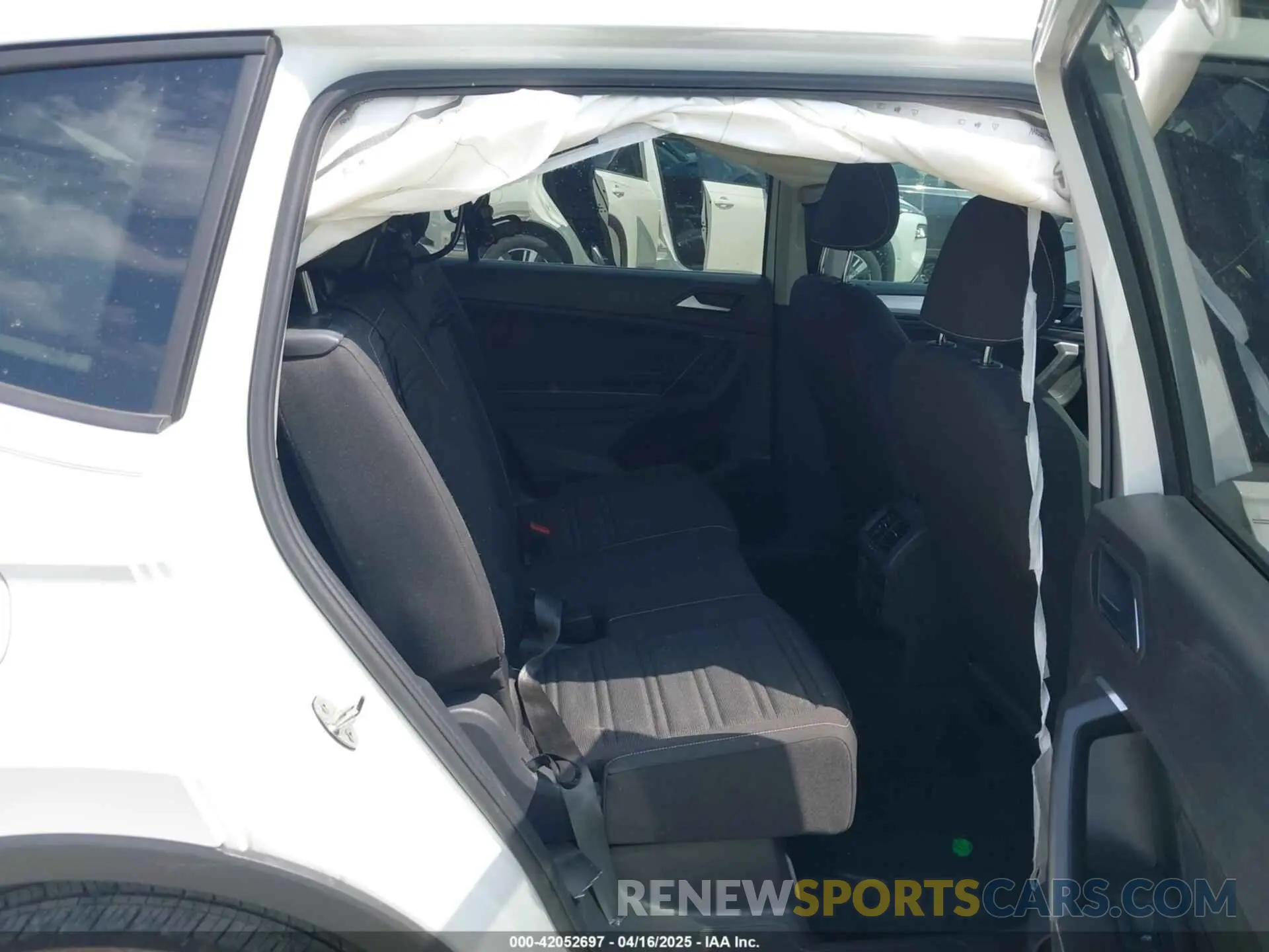 8 Фотография поврежденного автомобиля 3VVRB7AXXRM105923 VOLKSWAGEN TIGUAN 2024
