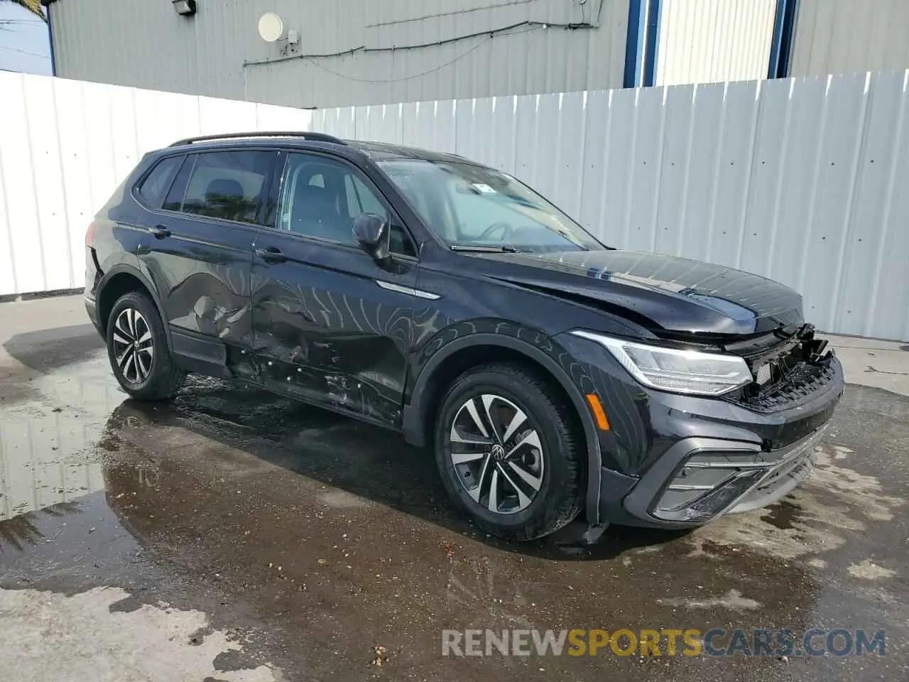 4 Photograph of a damaged car 3VVRB7AXXRM218061 VOLKSWAGEN TIGUAN 2024
