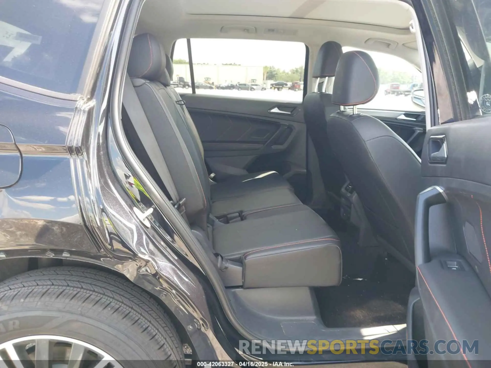 8 Фотография поврежденного автомобиля 3VVTB7AX6RM218502 VOLKSWAGEN TIGUAN 2024