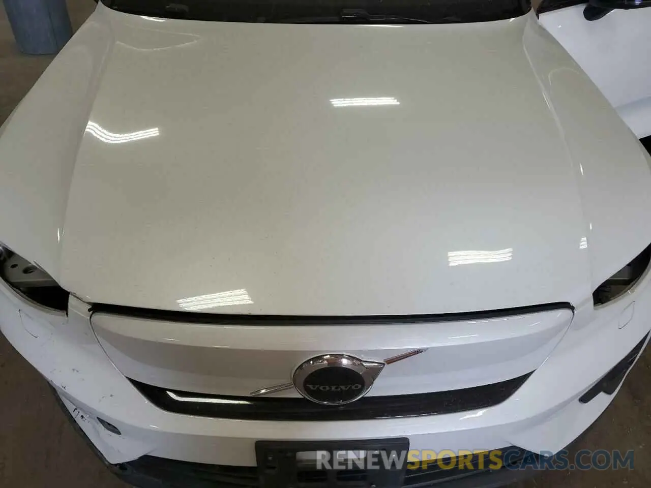 11 Photograph of a damaged car YV4ED3GB6N2007420 VOLVO C40 P8 REC 2022