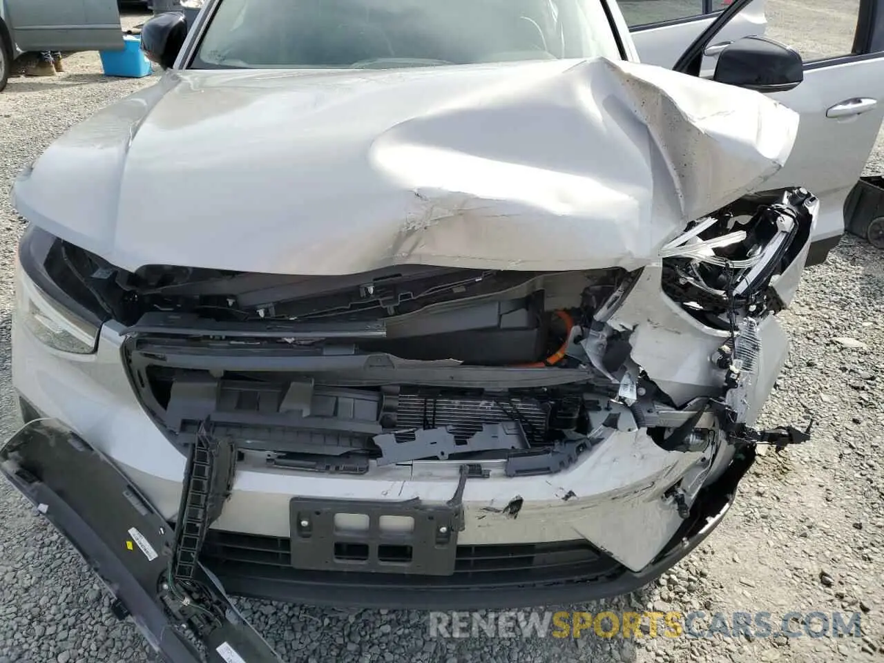 14 Photograph of a damaged car YV4ED3GL6P2065328 VOLVO C40 RECHAR 2023