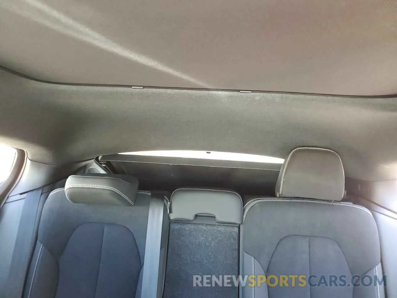 10 Photograph of a damaged car YV4ED3GLXP2035930 VOLVO C40 RECHAR 2023
