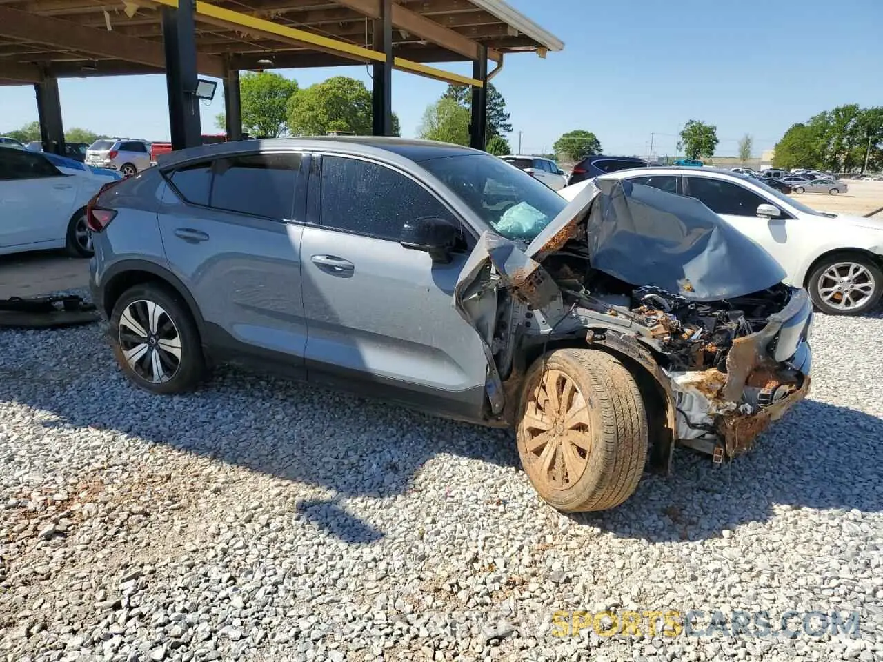 4 Photograph of a damaged car YV4ED3GLXP2035930 VOLVO C40 RECHAR 2023