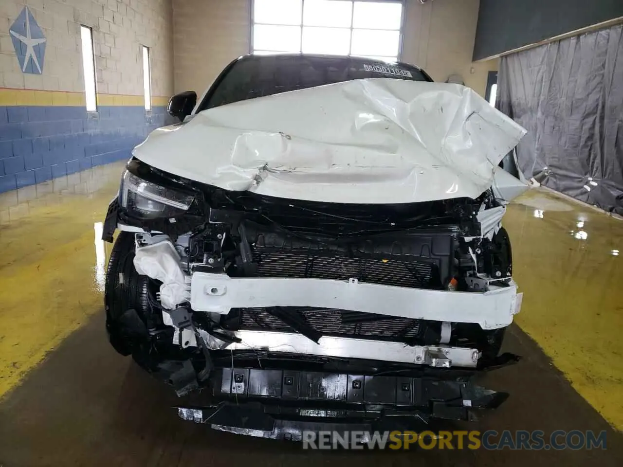 5 Photograph of a damaged car YV4ED3GM6P2066097 VOLVO C40 RECHAR 2023