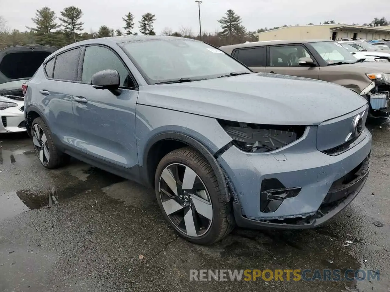 4 Photograph of a damaged car YV4ED3GMXP2028081 VOLVO C40 RECHAR 2023