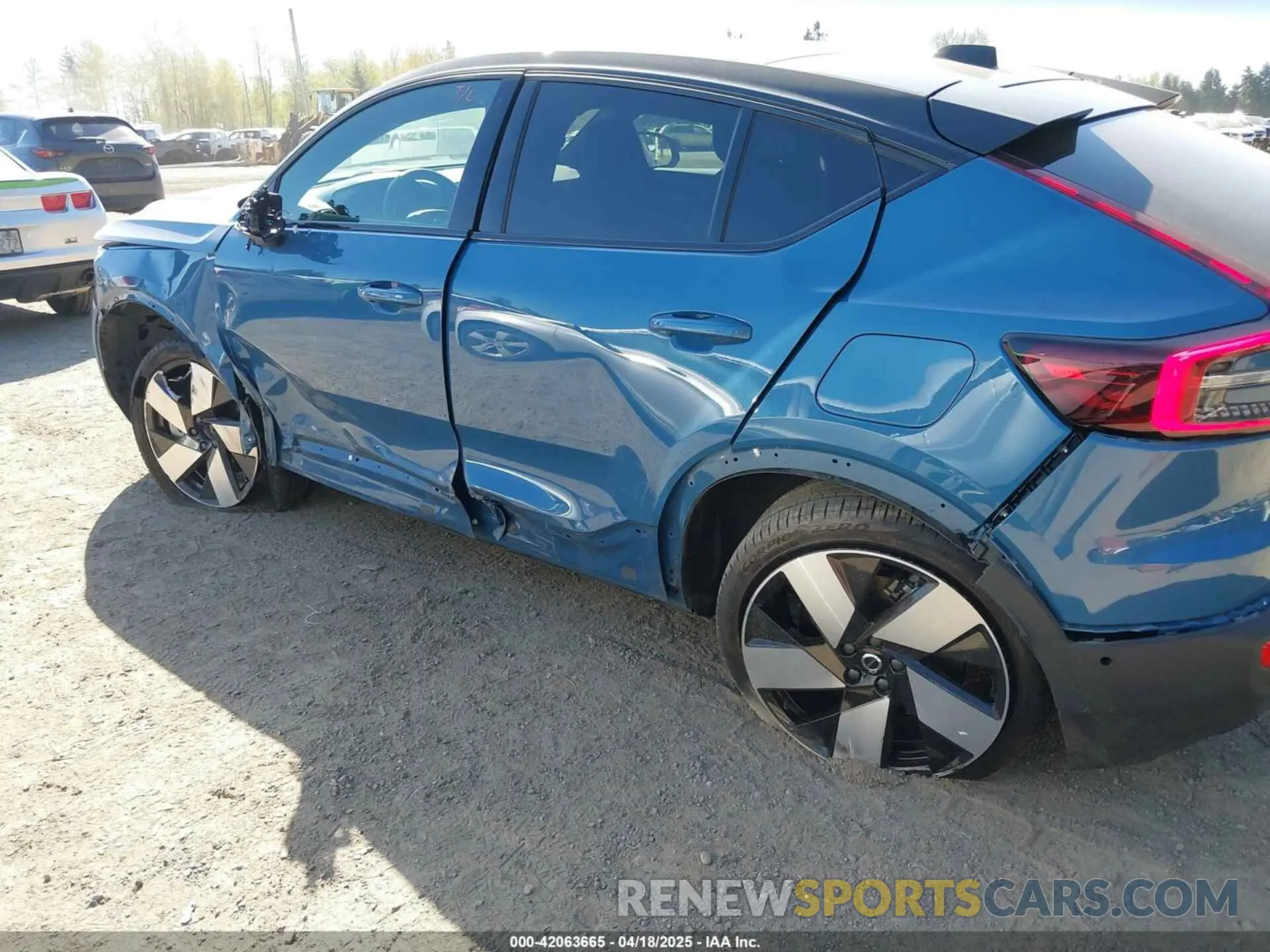 6 Фотография поврежденного автомобиля YV4ED3GB4N2006444 VOLVO C40 RECHARGE PURE ELECTRIC 2022