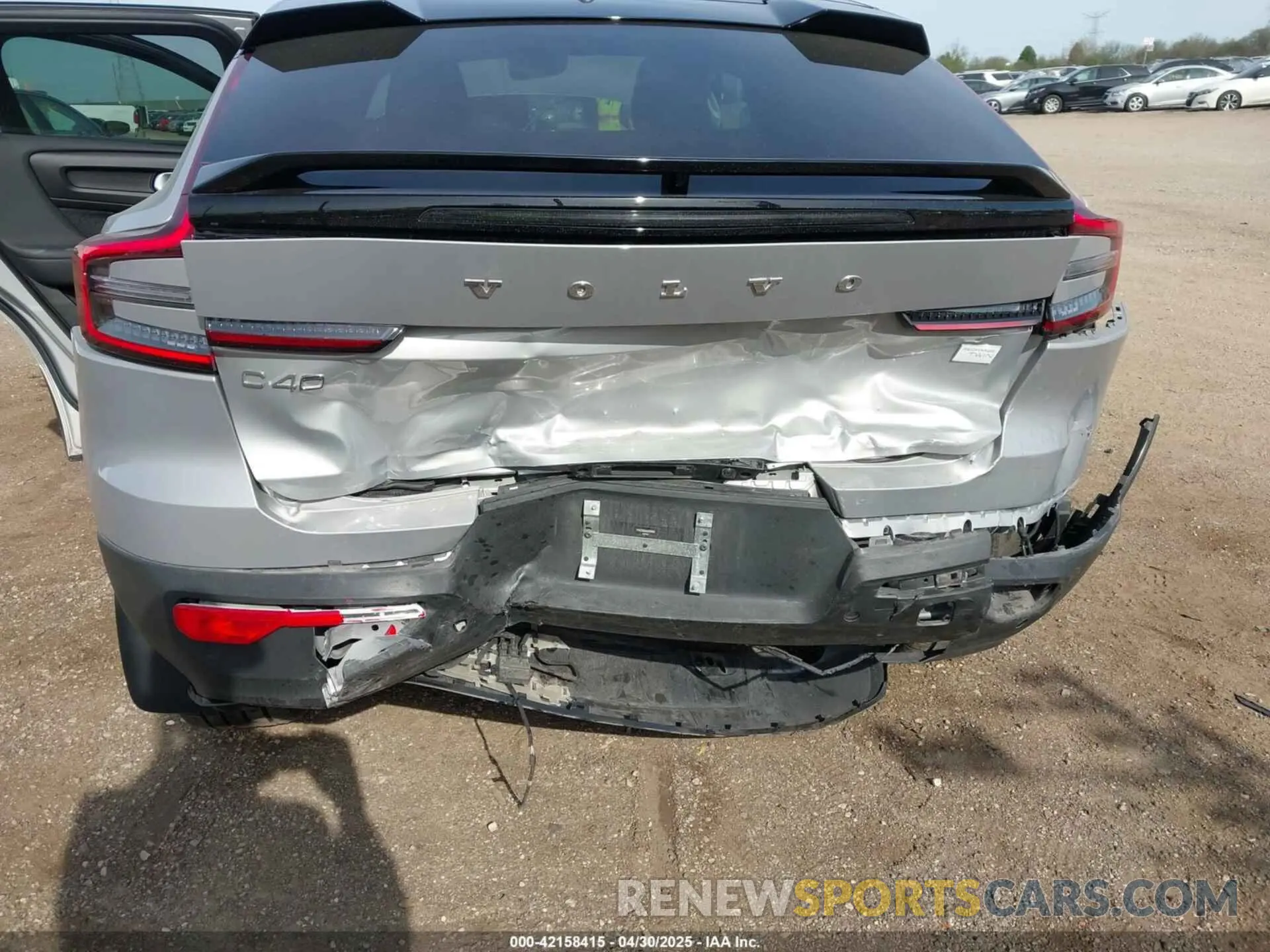 6 Photograph of a damaged car YV4ED3GBXN2008666 VOLVO C40 RECHARGE PURE ELECTRIC 2022