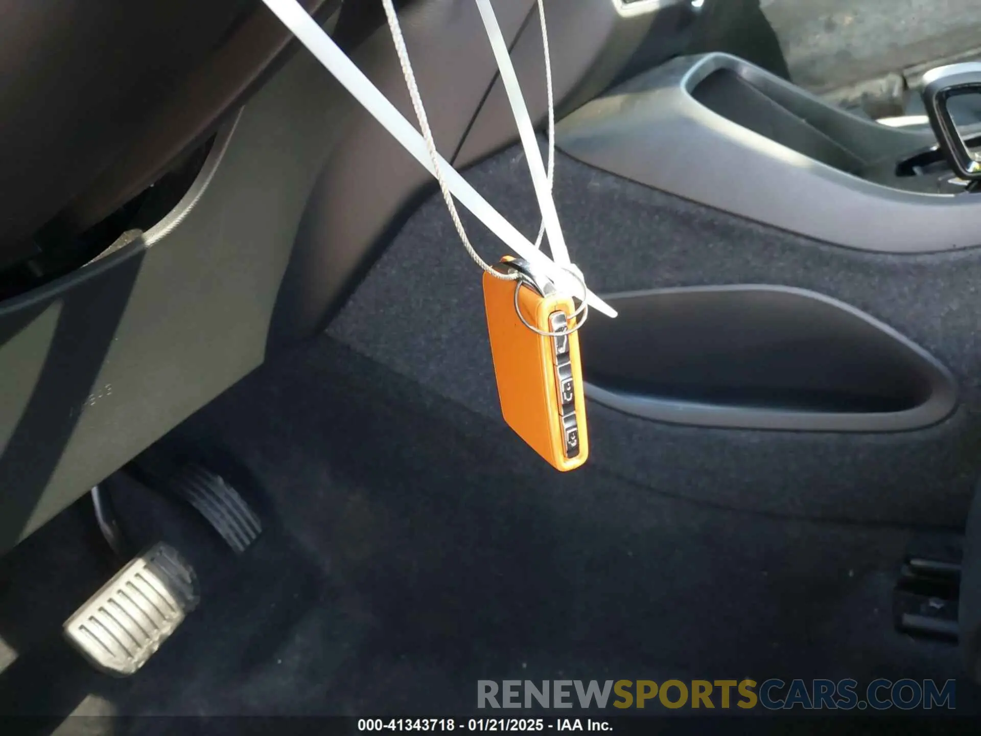 11 Фотография поврежденного автомобиля YV4ED3GM0P2047030 VOLVO C40 RECHARGE PURE ELECTRIC 2023