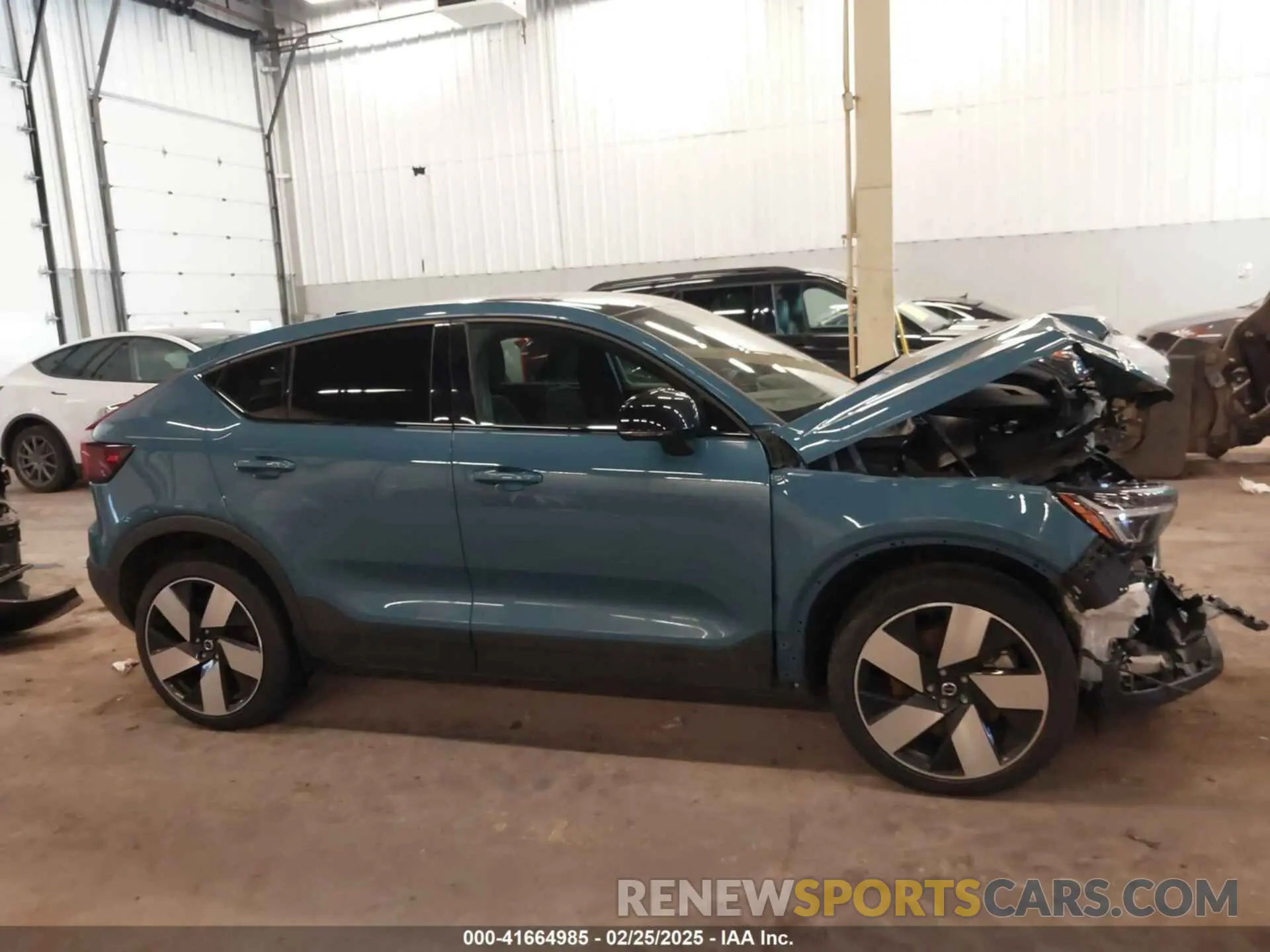 14 Photograph of a damaged car YV4ED3GM3P2066154 VOLVO C40 RECHARGE PURE ELECTRIC 2023