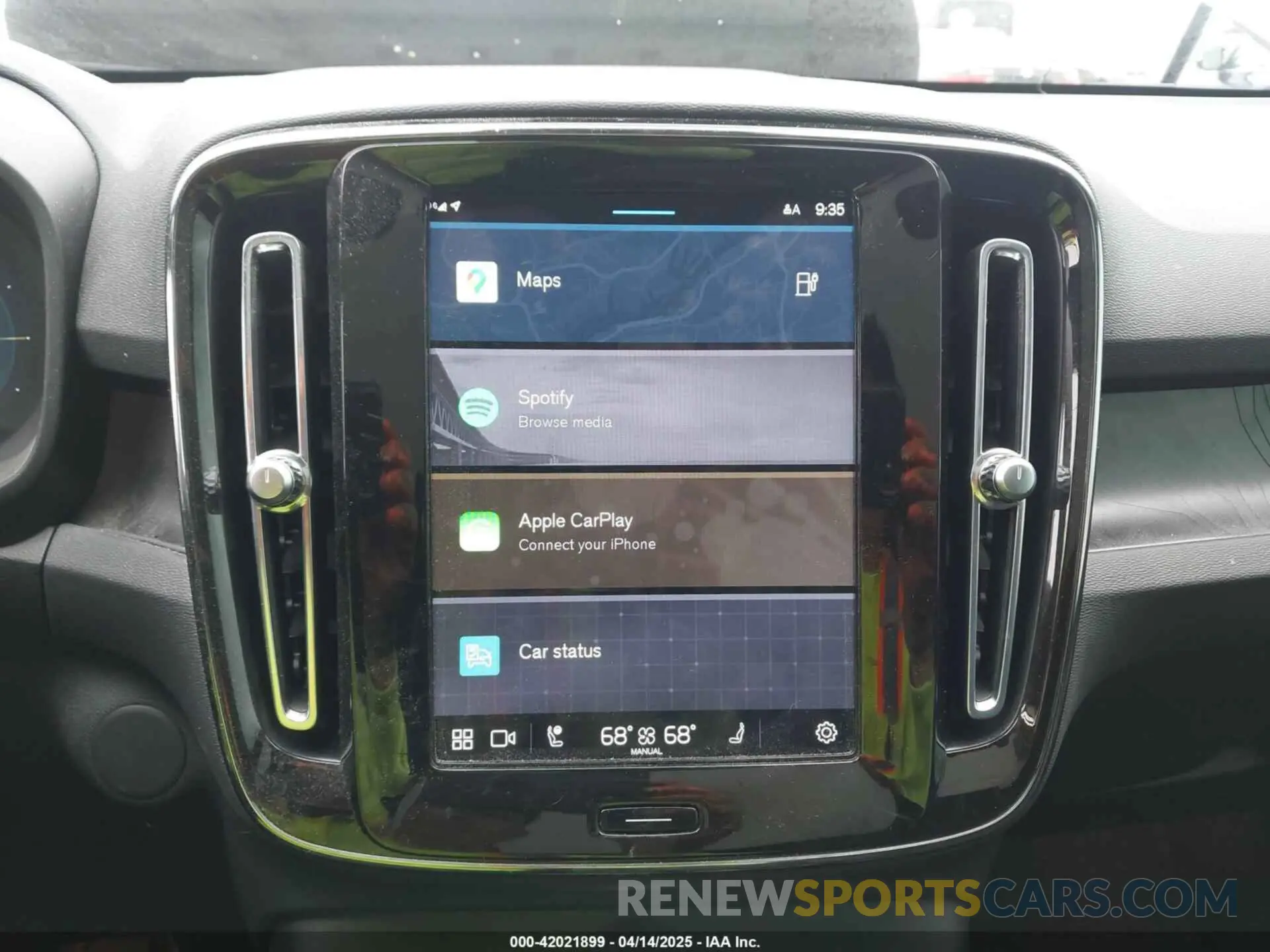 18 Photograph of a damaged car YV4ED3GM5P2036704 VOLVO C40 RECHARGE PURE ELECTRIC 2023