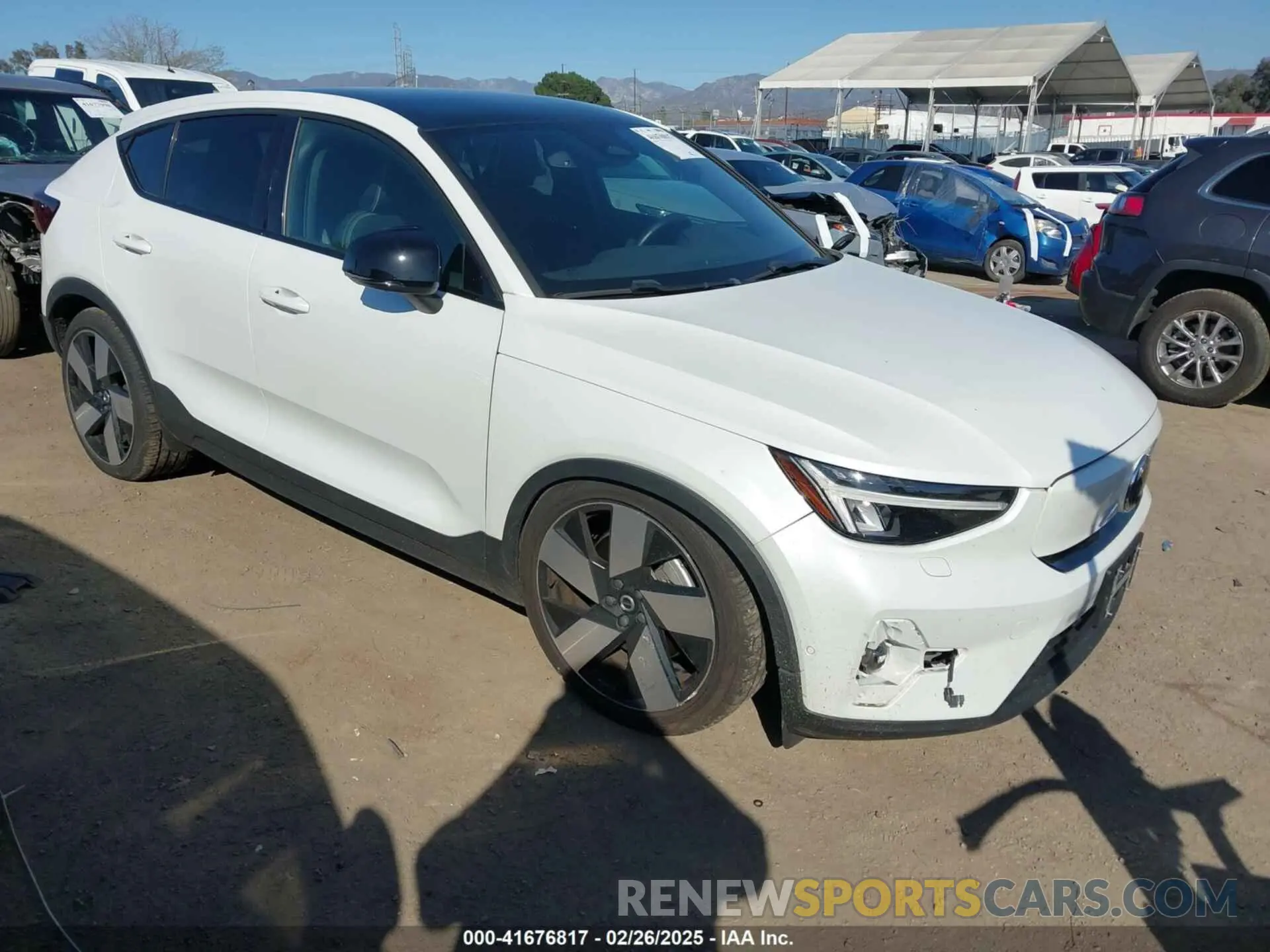 1 Фотография поврежденного автомобиля YV4ED3GM9P2031408 VOLVO C40 RECHARGE PURE ELECTRIC 2023