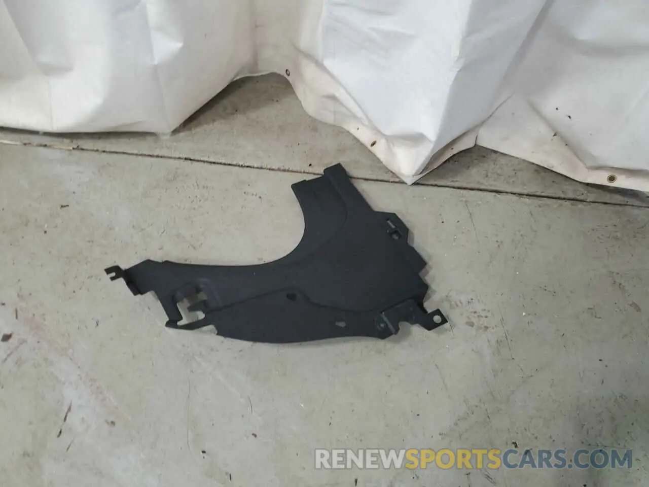 13 Photograph of a damaged car YV4ER3HJ7S2456012 VOLVO EX40 CORE 2025