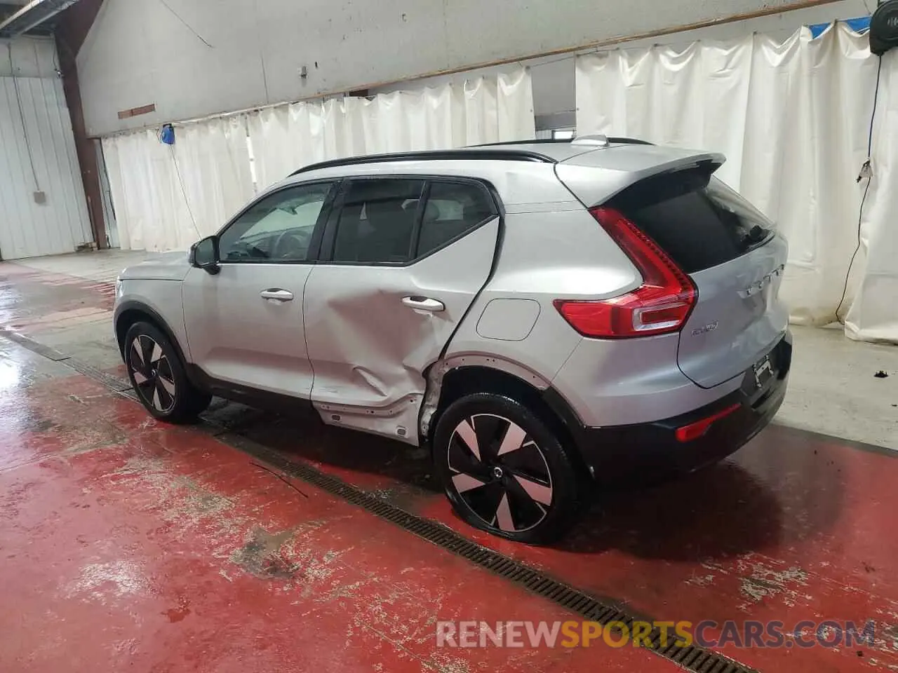 2 Photograph of a damaged car YV4ER3HJ7S2456012 VOLVO EX40 CORE 2025