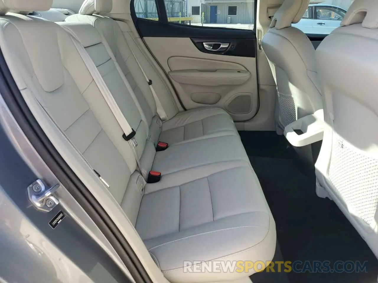 10 Фотография поврежденного автомобиля 7JR102FK3KG002832 VOLVO S60 2019