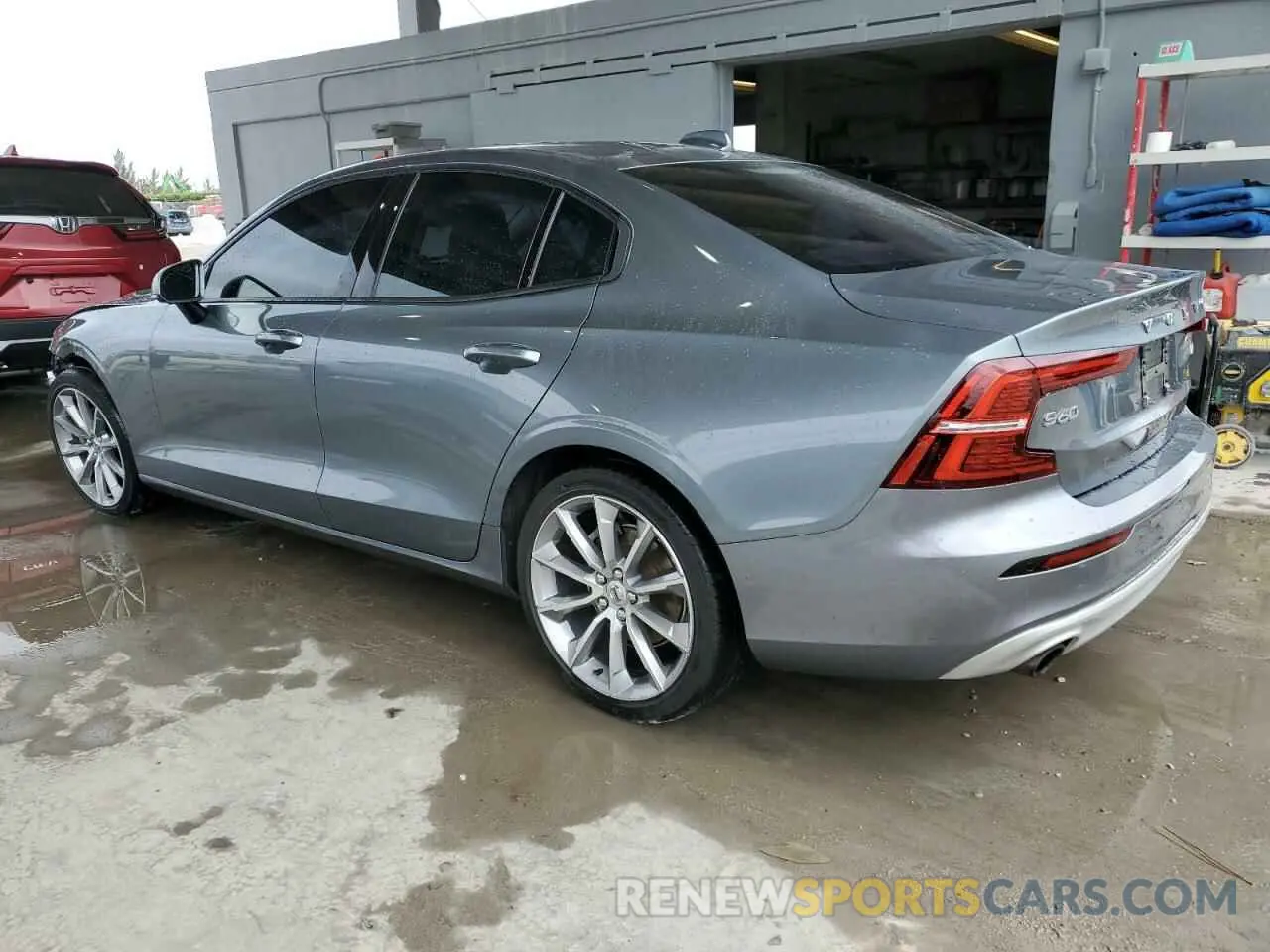 2 Фотография поврежденного автомобиля 7JR102FK3KG003852 VOLVO S60 2019