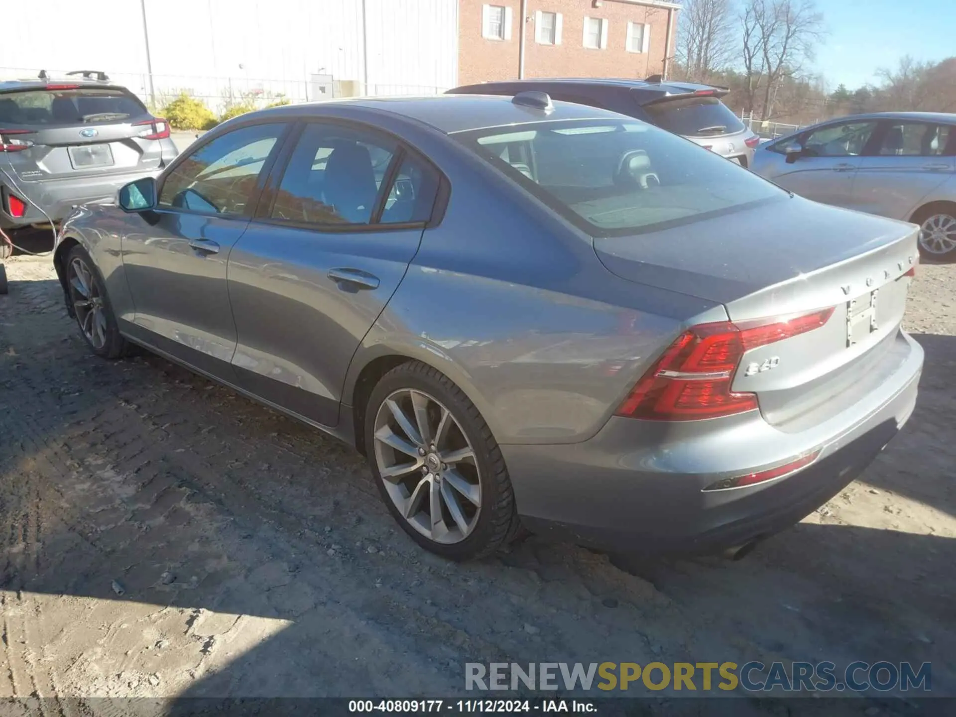 3 Photograph of a damaged car 7JR102FK7KG002591 VOLVO S60 2019