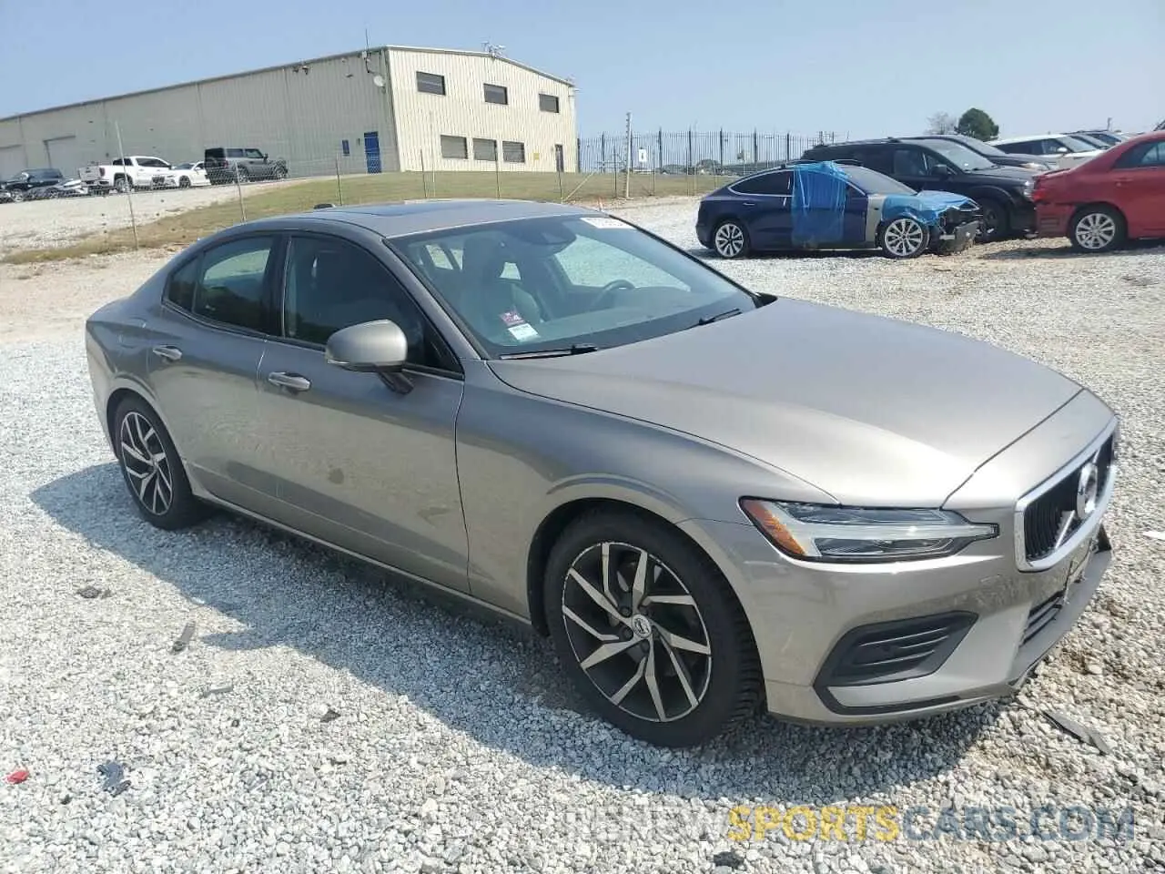 4 Photograph of a damaged car 7JR102FK8KG006407 VOLVO S60 2019