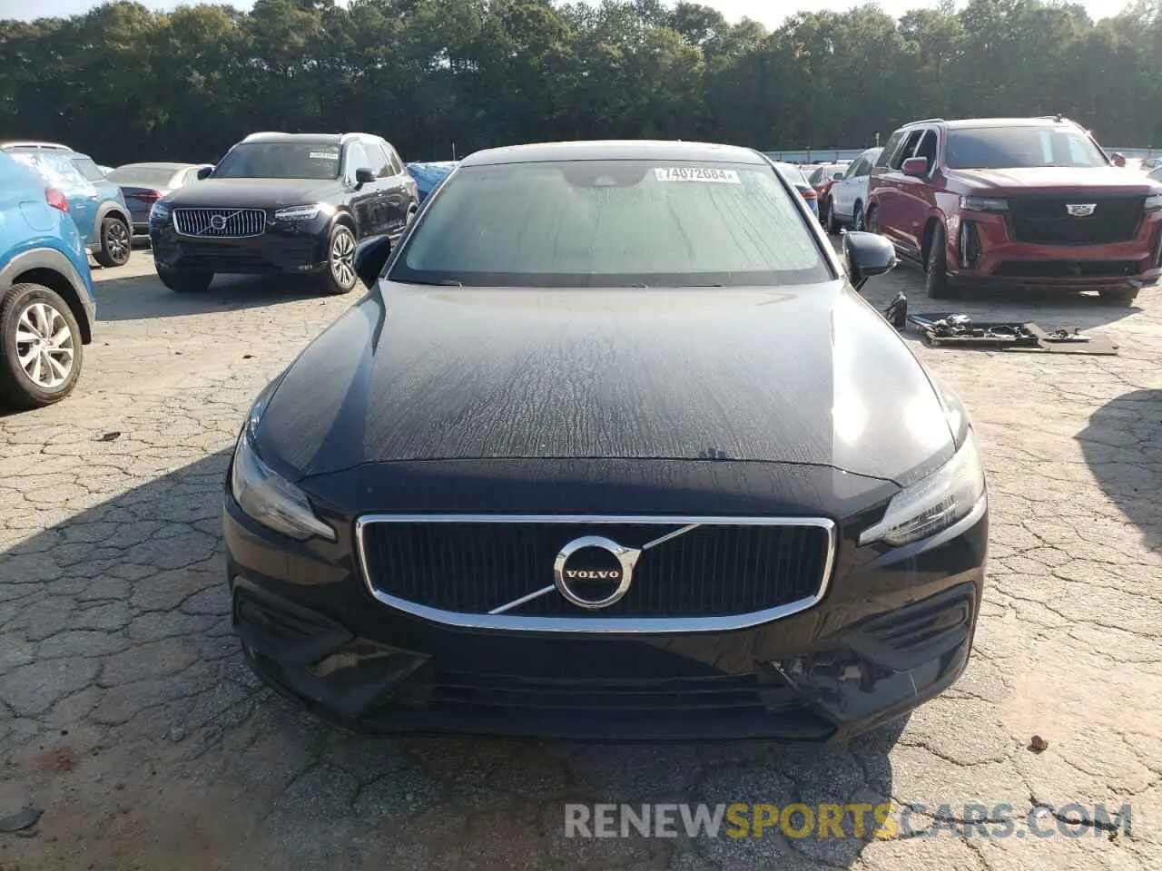 5 Photograph of a damaged car 7JR102FK9KG002916 VOLVO S60 2019