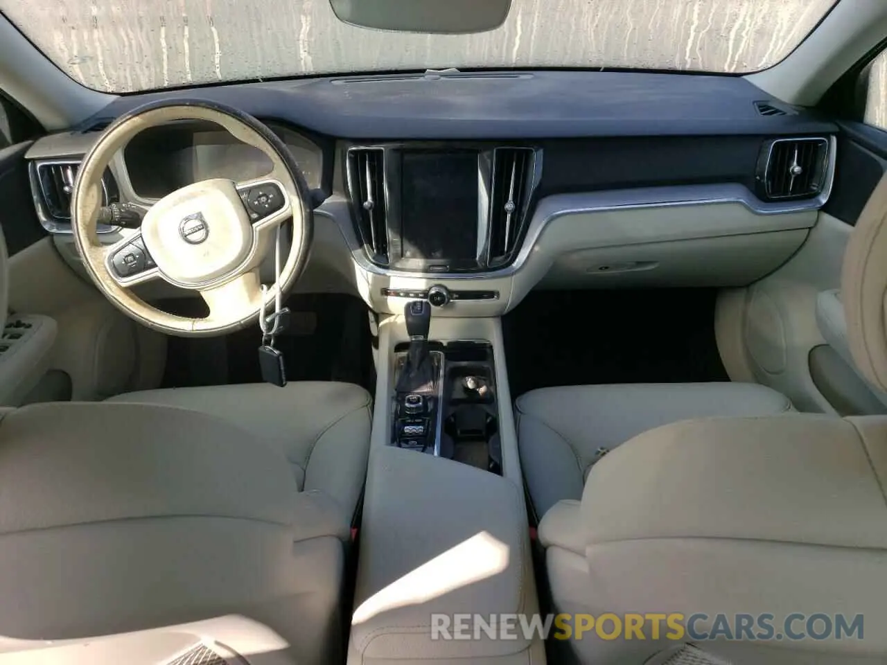8 Photograph of a damaged car 7JR102FK9KG002916 VOLVO S60 2019