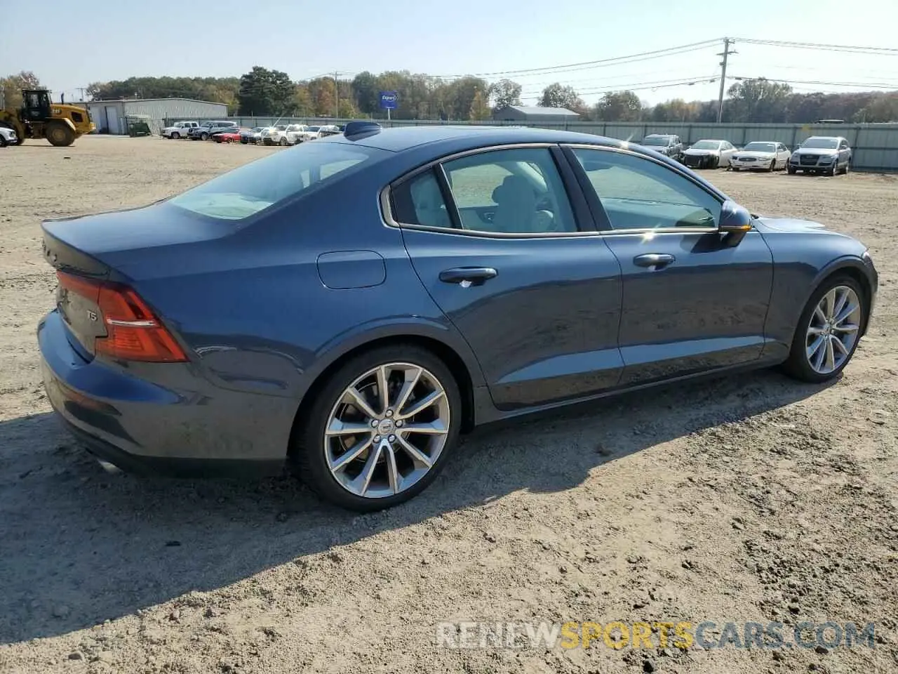 3 Photograph of a damaged car 7JR102FK9KG017710 VOLVO S60 2019