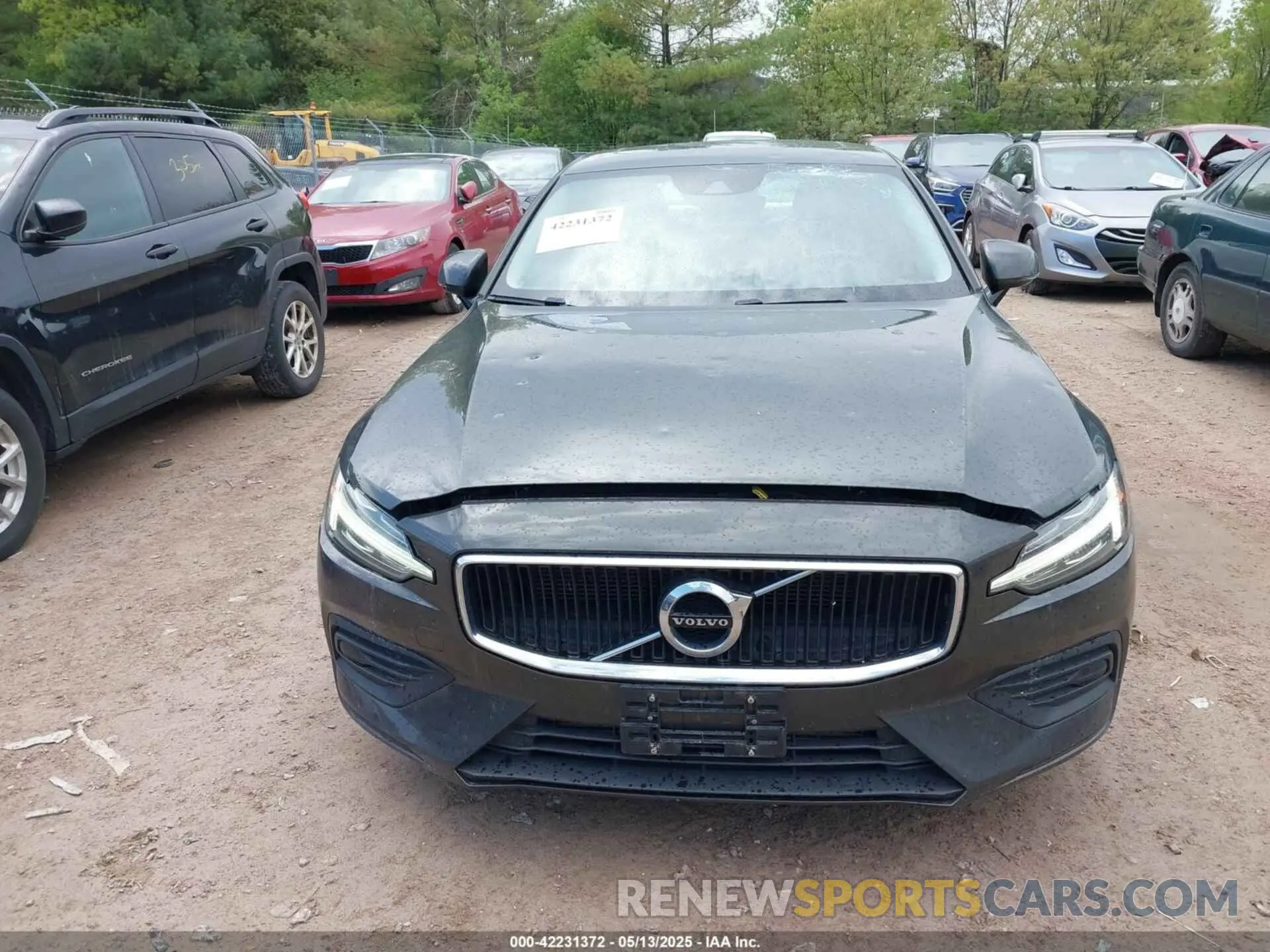 12 Photograph of a damaged car 7JRA22TK1KG018249 VOLVO S60 2019