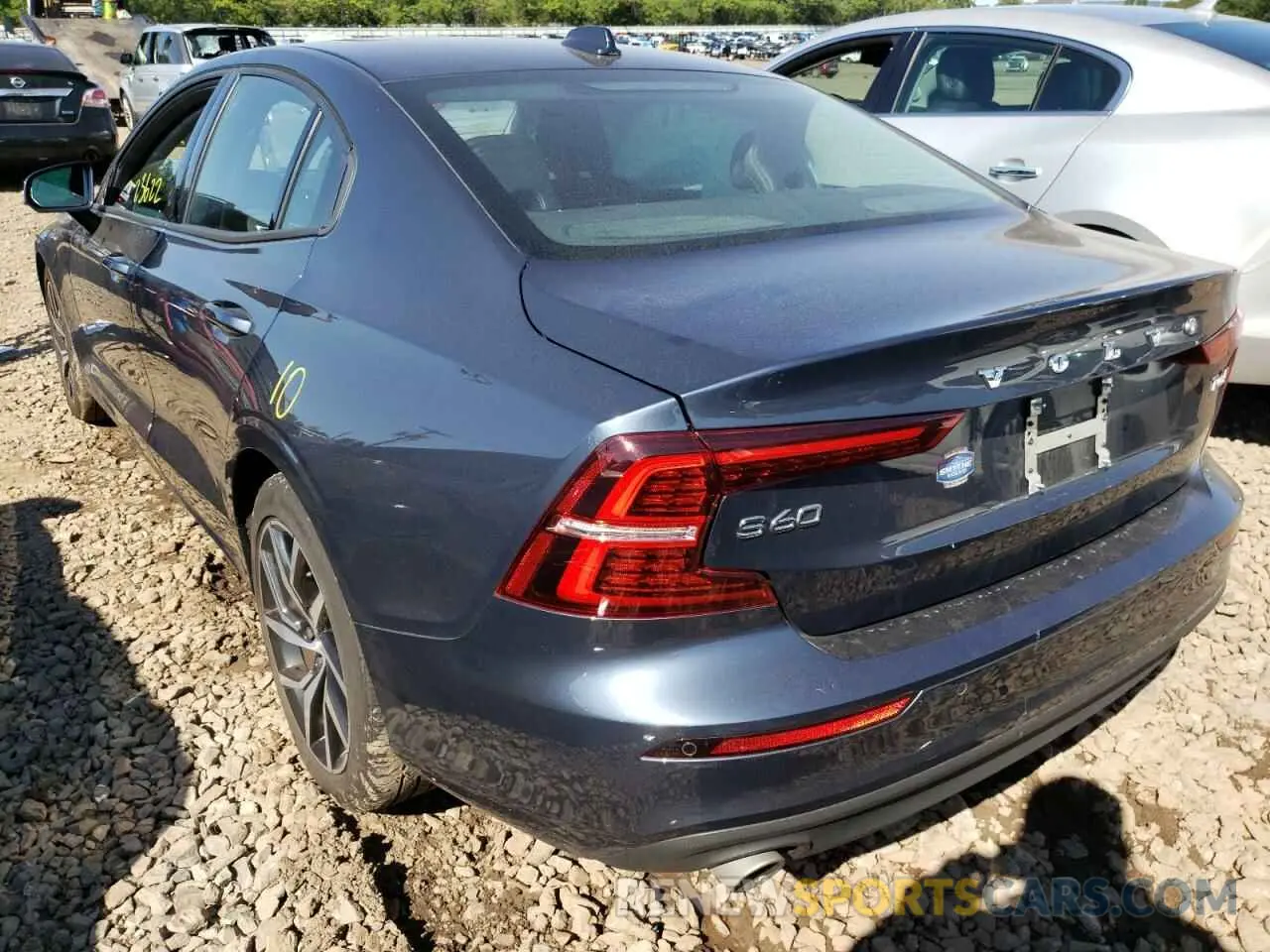 3 Фотография поврежденного автомобиля 7JRA22TK7KG017591 VOLVO S60 2019