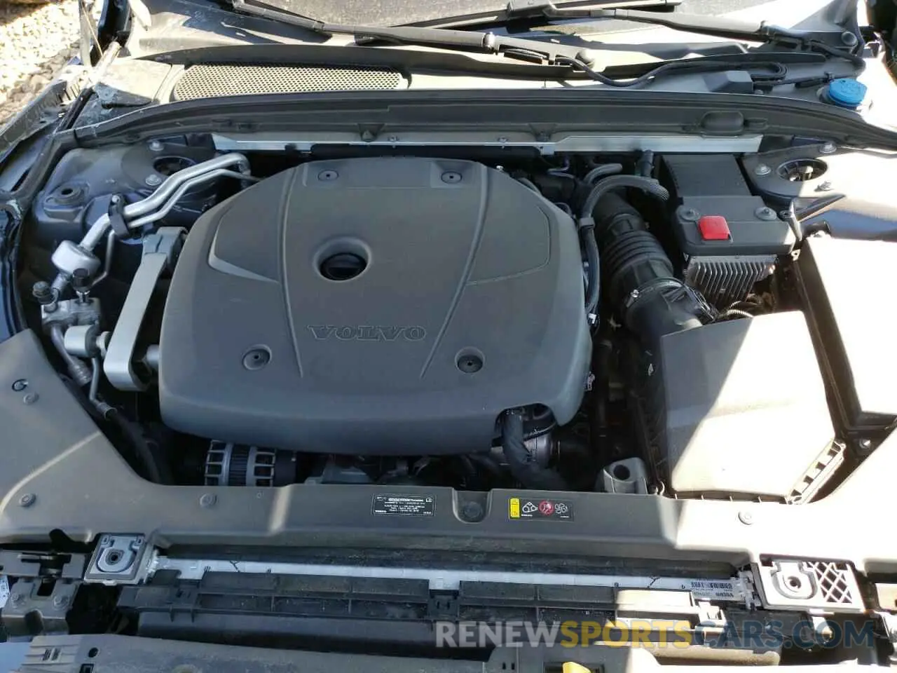 7 Фотография поврежденного автомобиля 7JRA22TK7KG017591 VOLVO S60 2019