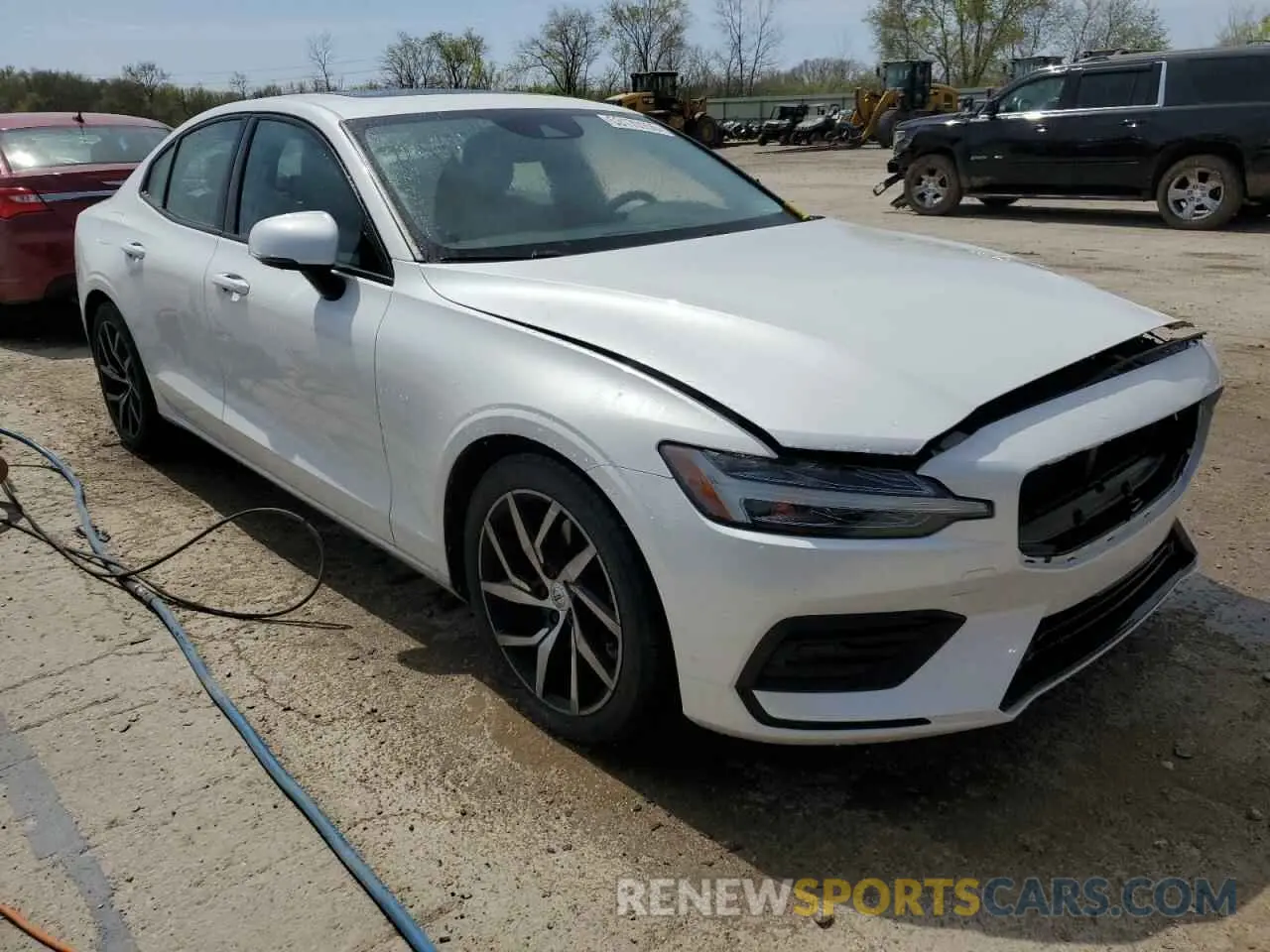4 Photograph of a damaged car 7JRA22TK8KG013372 VOLVO S60 2019