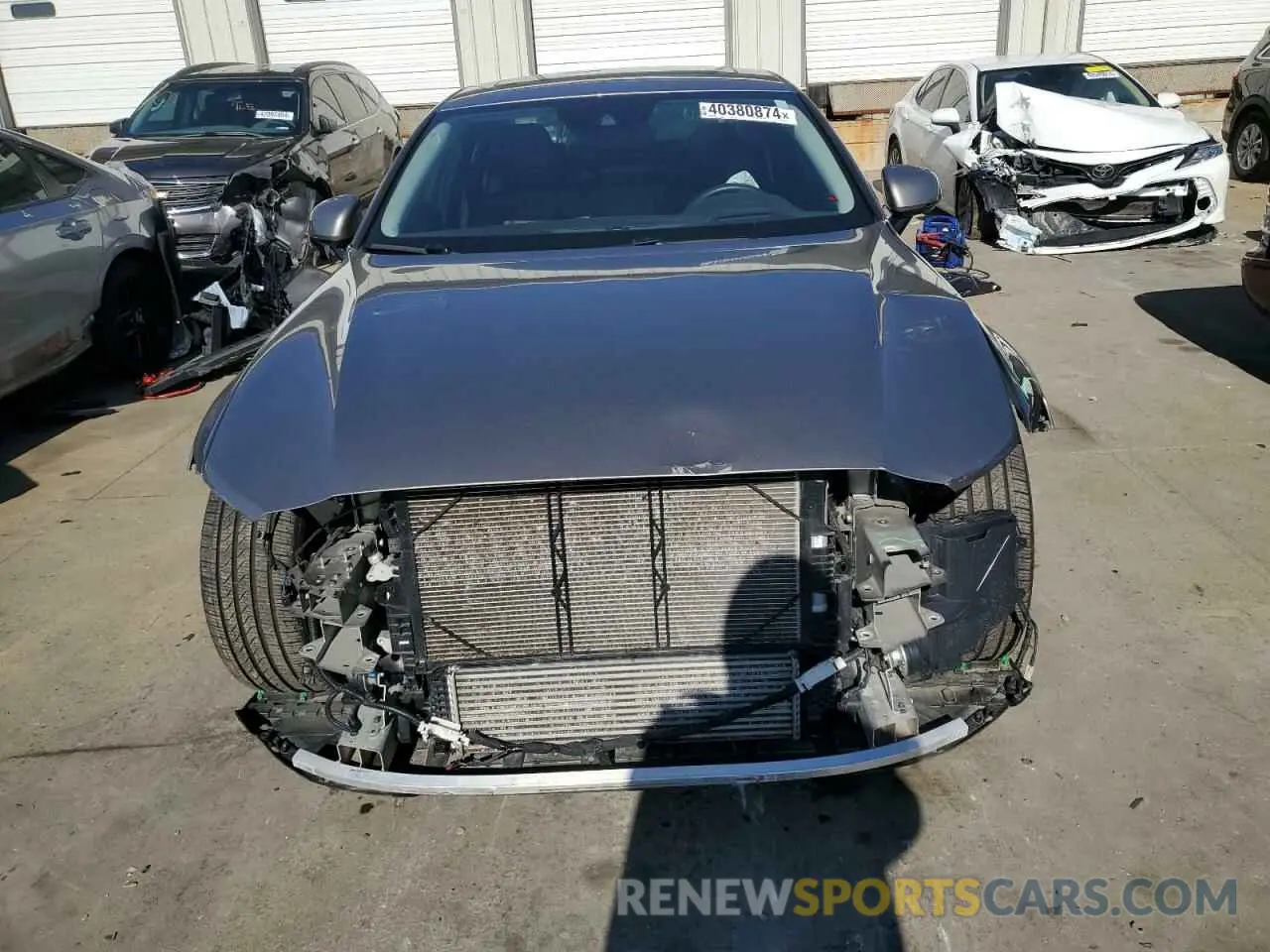 5 Photograph of a damaged car 7JRA22TL2KG006166 VOLVO S60 2019