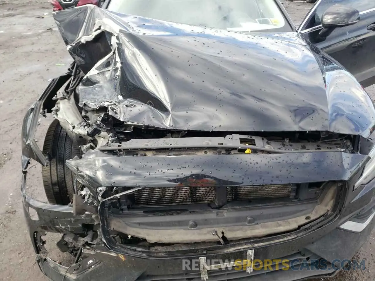 7 Photograph of a damaged car 7JRA22TL6KG012407 VOLVO S60 2019