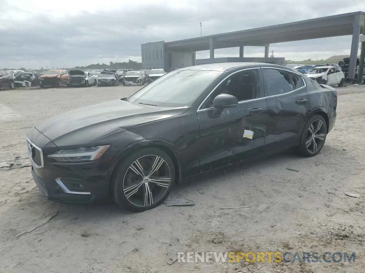 1 Photograph of a damaged car 7JRA22TL7KG004557 VOLVO S60 2019