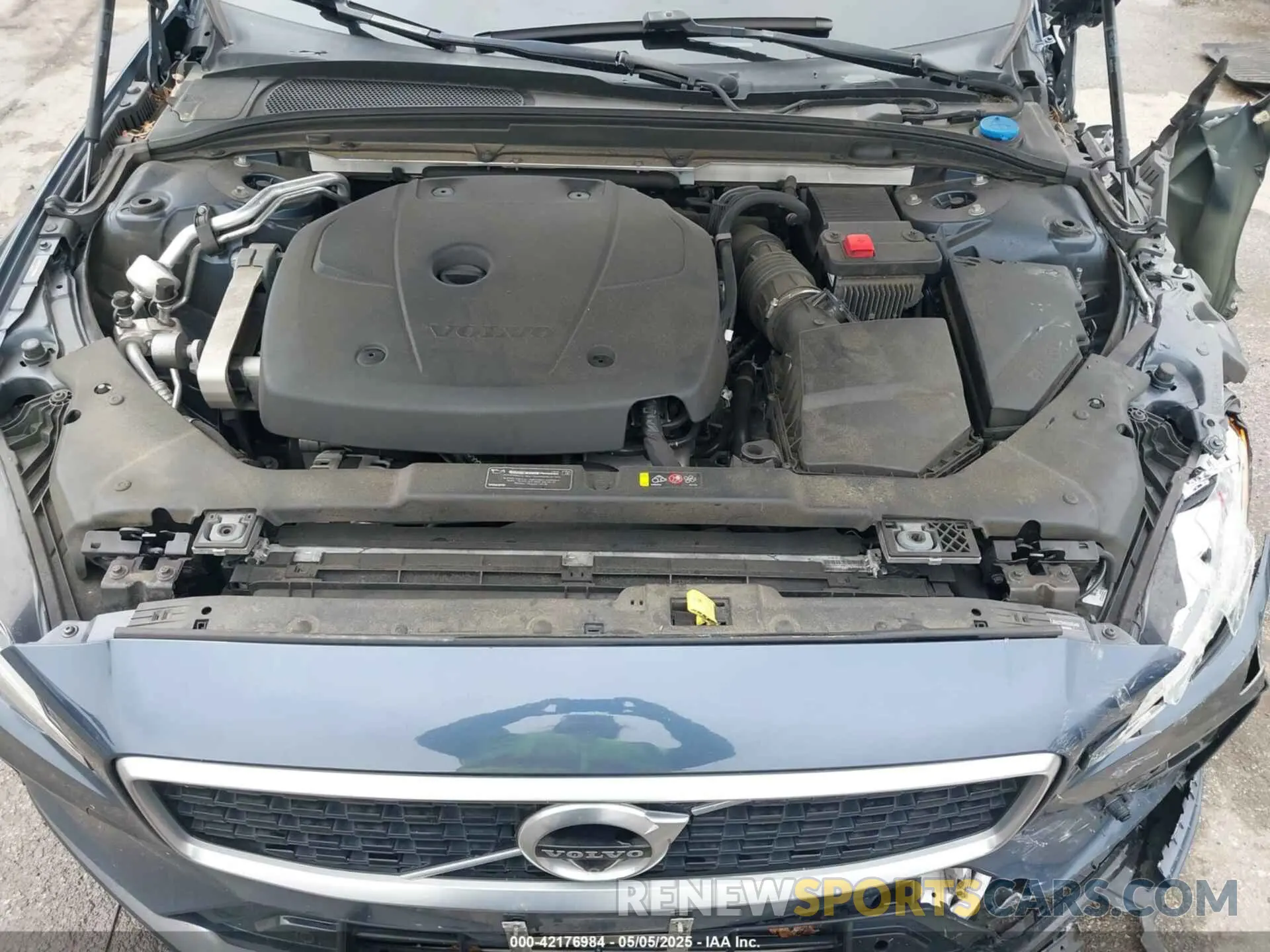 10 Фотография поврежденного автомобиля 7JRA22TM1KG005468 VOLVO S60 2019